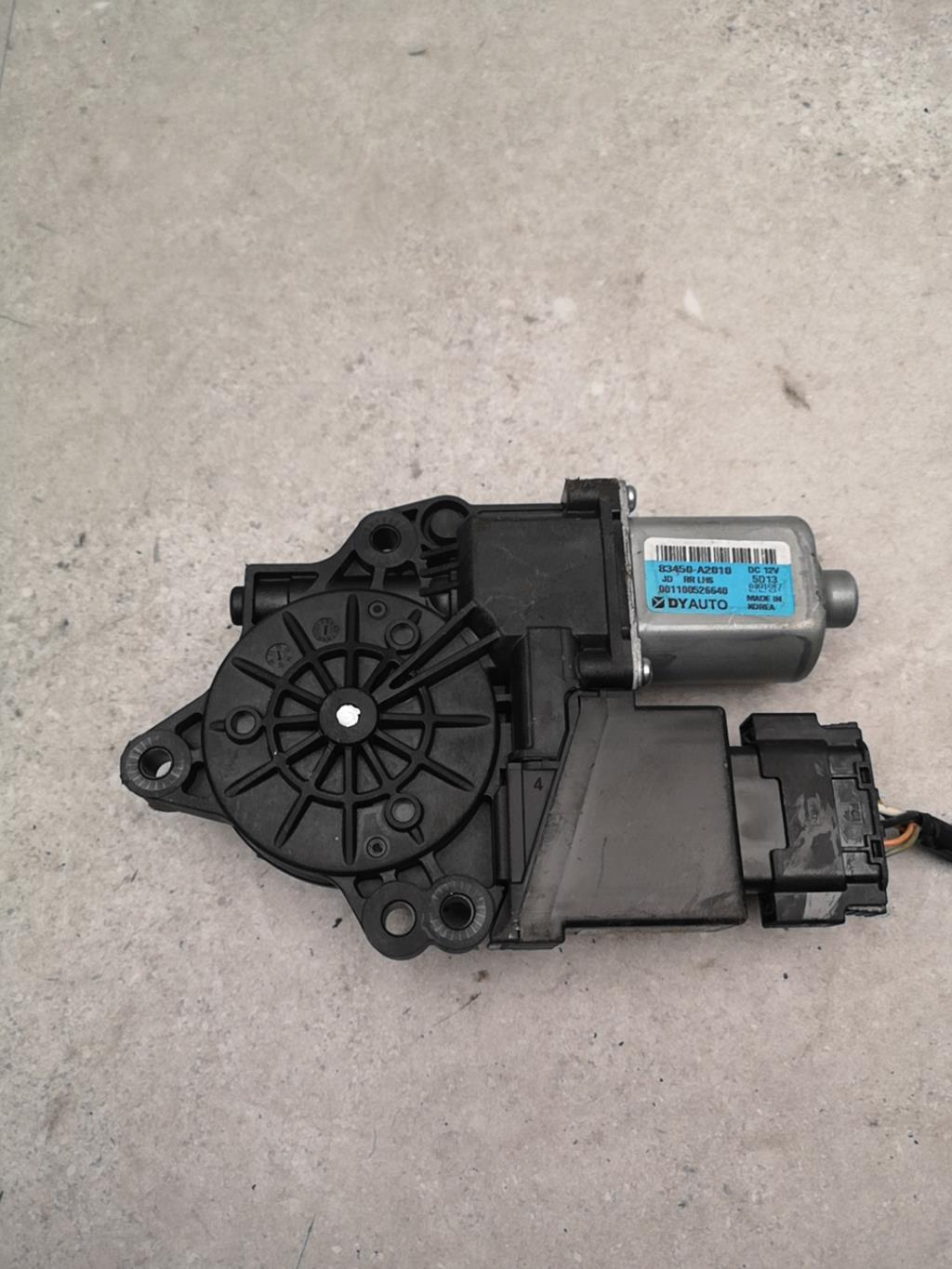 Motore alzacristalli posteriore sinistro KIA CEE-D 2 PHASE 2 Diésel - 1