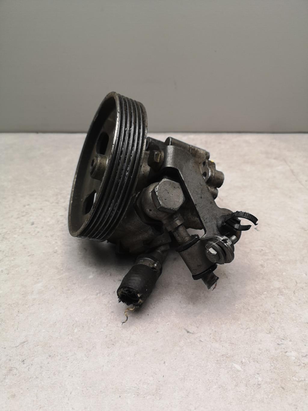 Pompe de direction CITROEN C5 1 PHASE 2 BREAK Diesel - 1