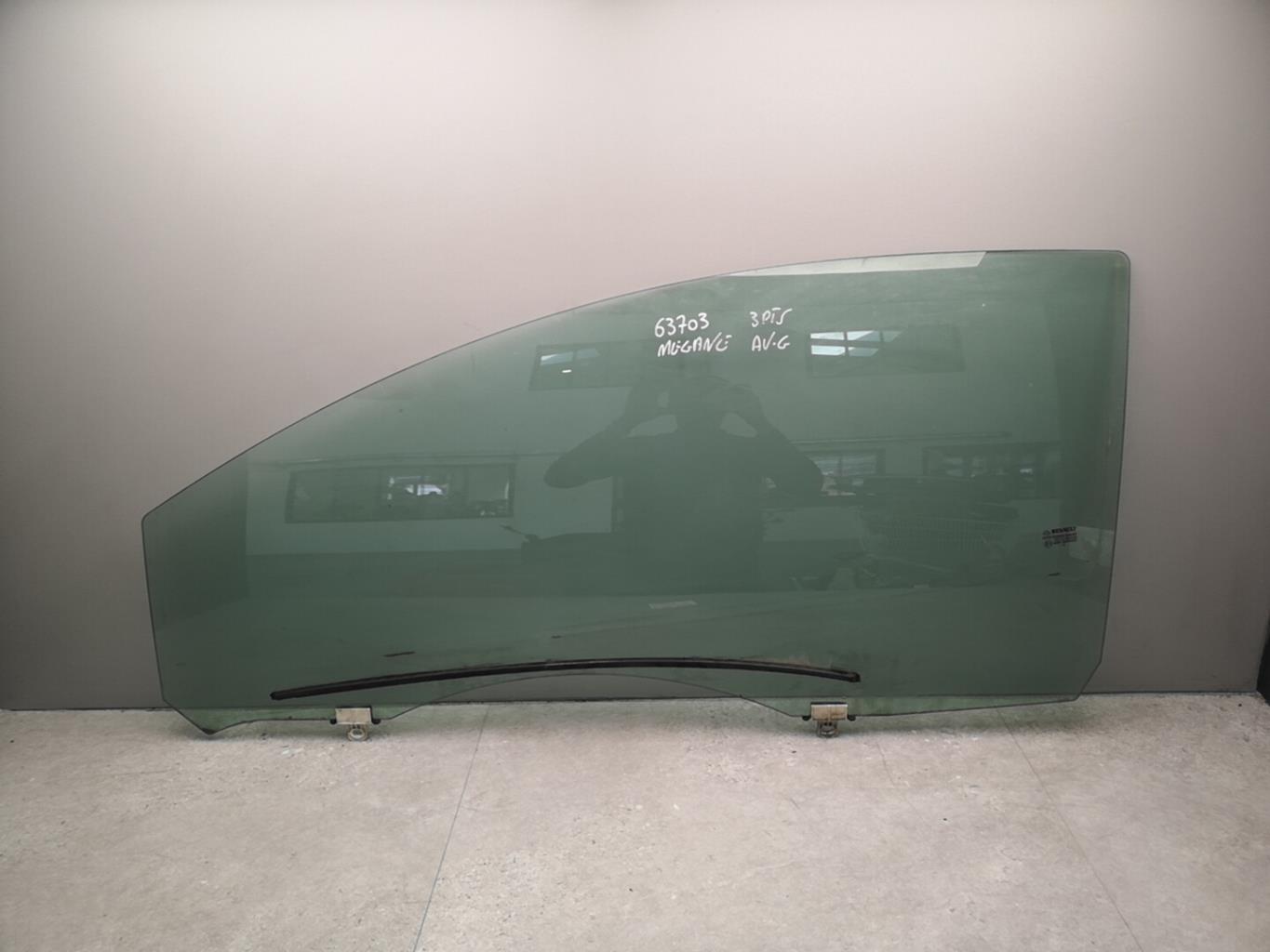 Vitre avant gauche RENAULT MEGANE 3 PHASE 1 COUPE Diesel - 1
