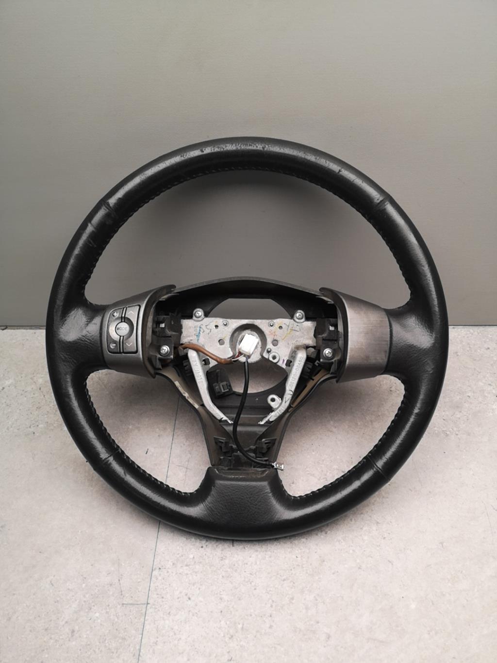 Volant TOYOTA RAV4 3 PHASE 1 Diesel - 1