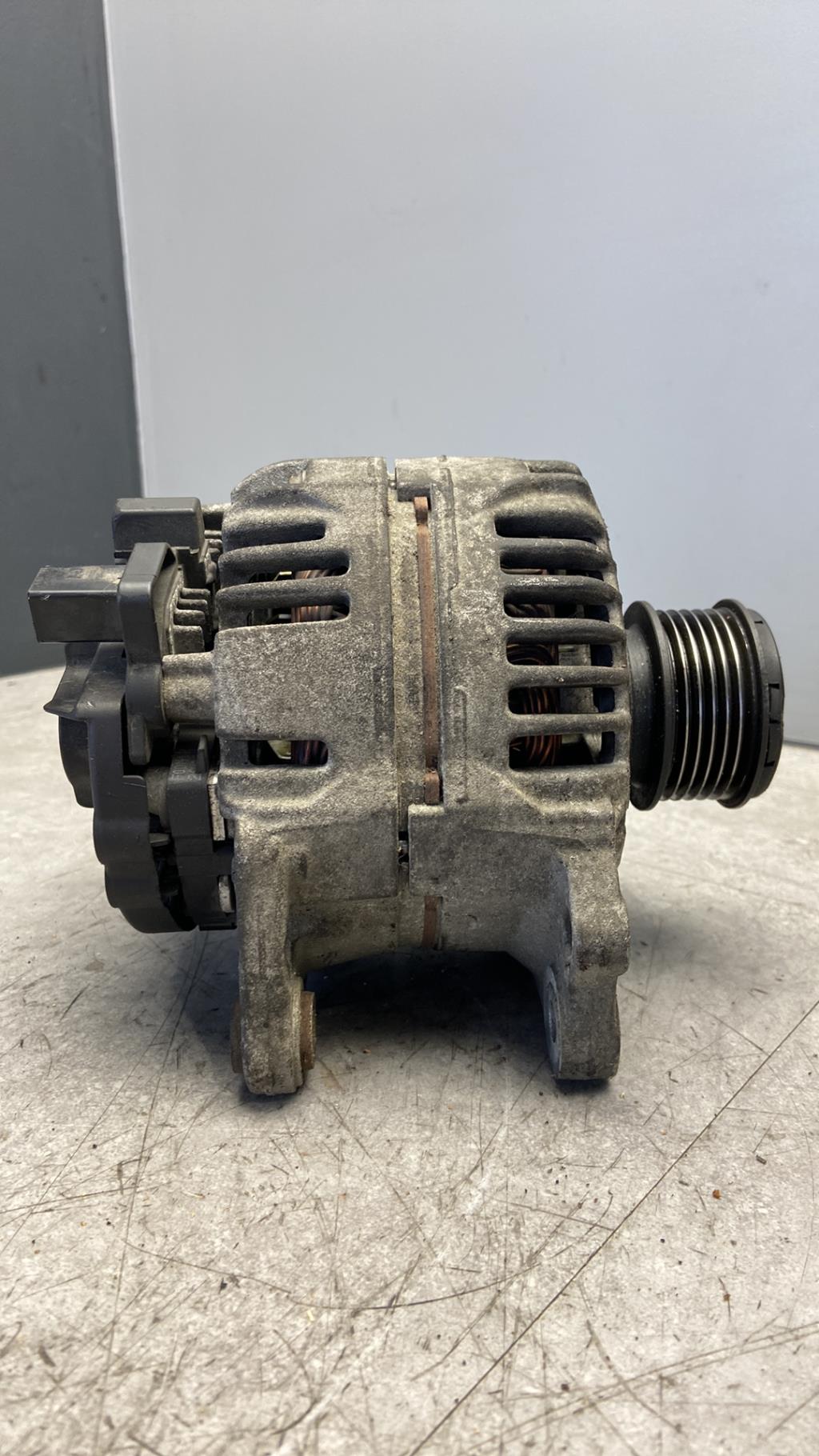 Alternatore VOLKSWAGEN FOX Diésel - 1