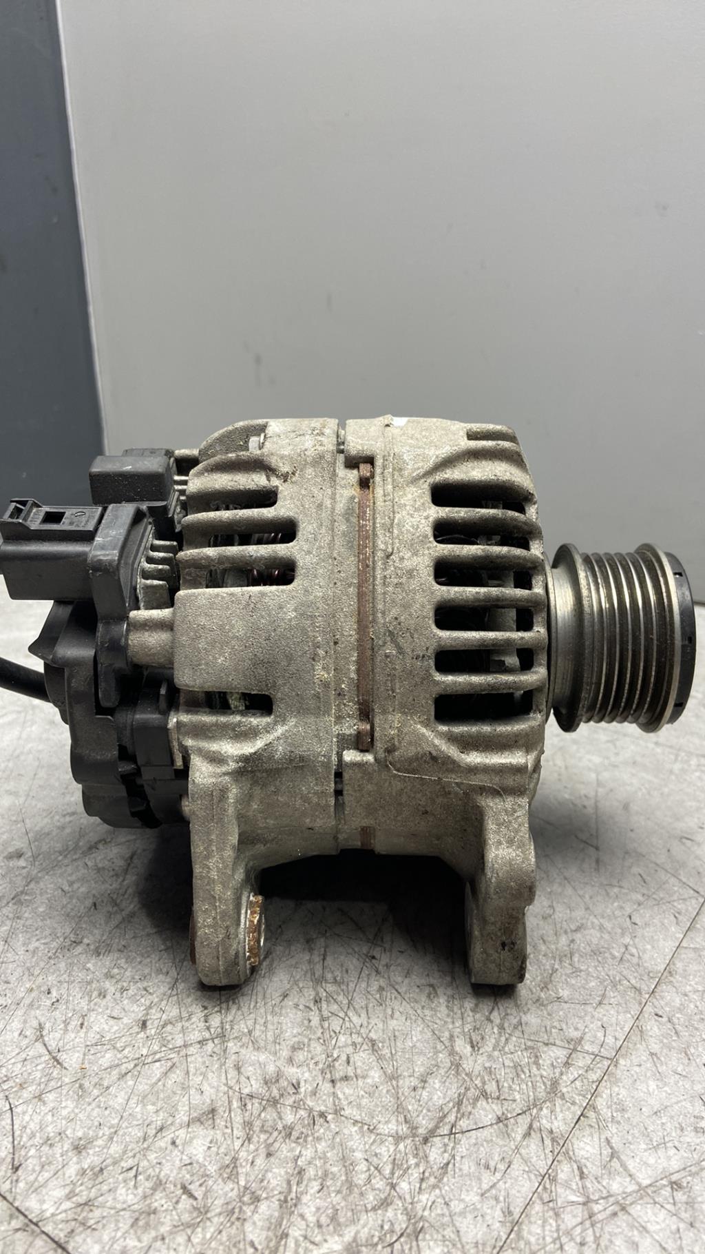 Alternatore VOLKSWAGEN FOX Diésel - 1