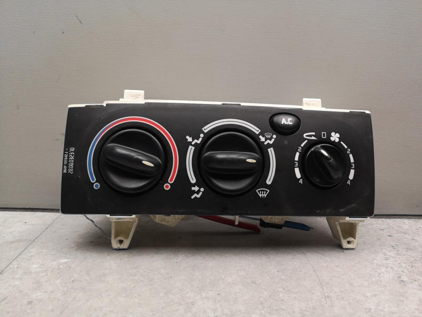 Commande chauffage RENAULT MEGANE 1 PHASE 2  - 1