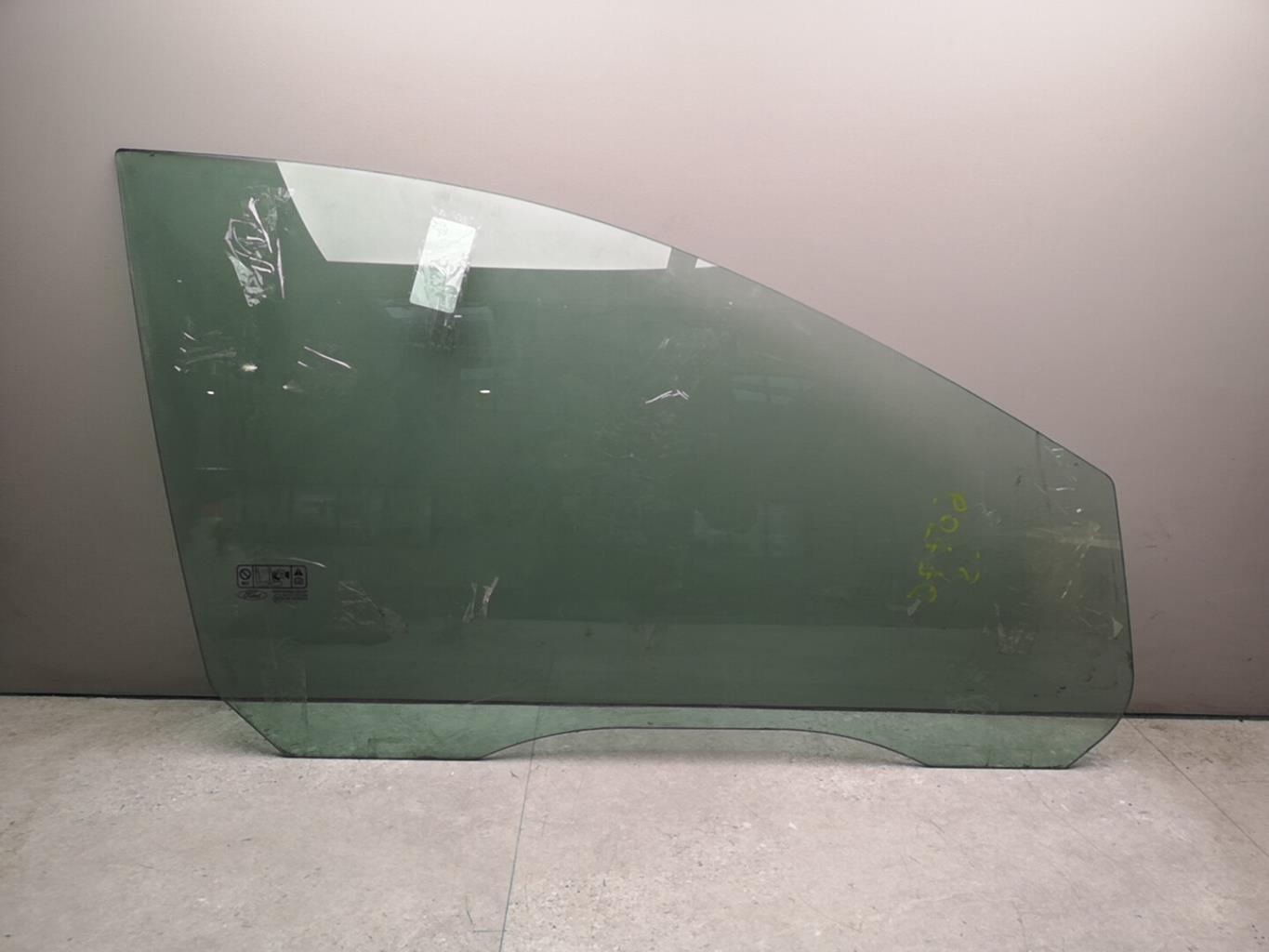 Vitre avant gauche FORD FOCUS 2 PHASE 1 Diesel - 1
