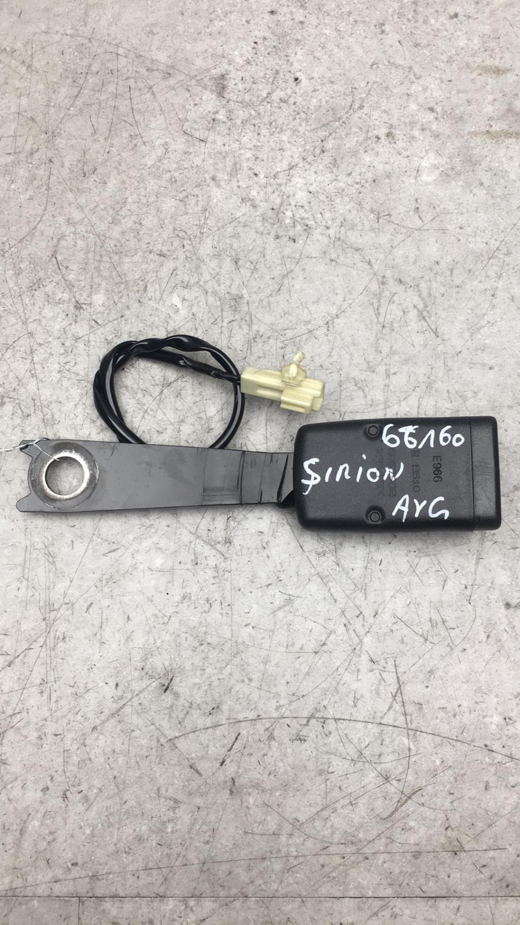 Aggancio cintura sicurezza anteriore sinistro DAIHATSU SIRION 2 Gasolina - 1