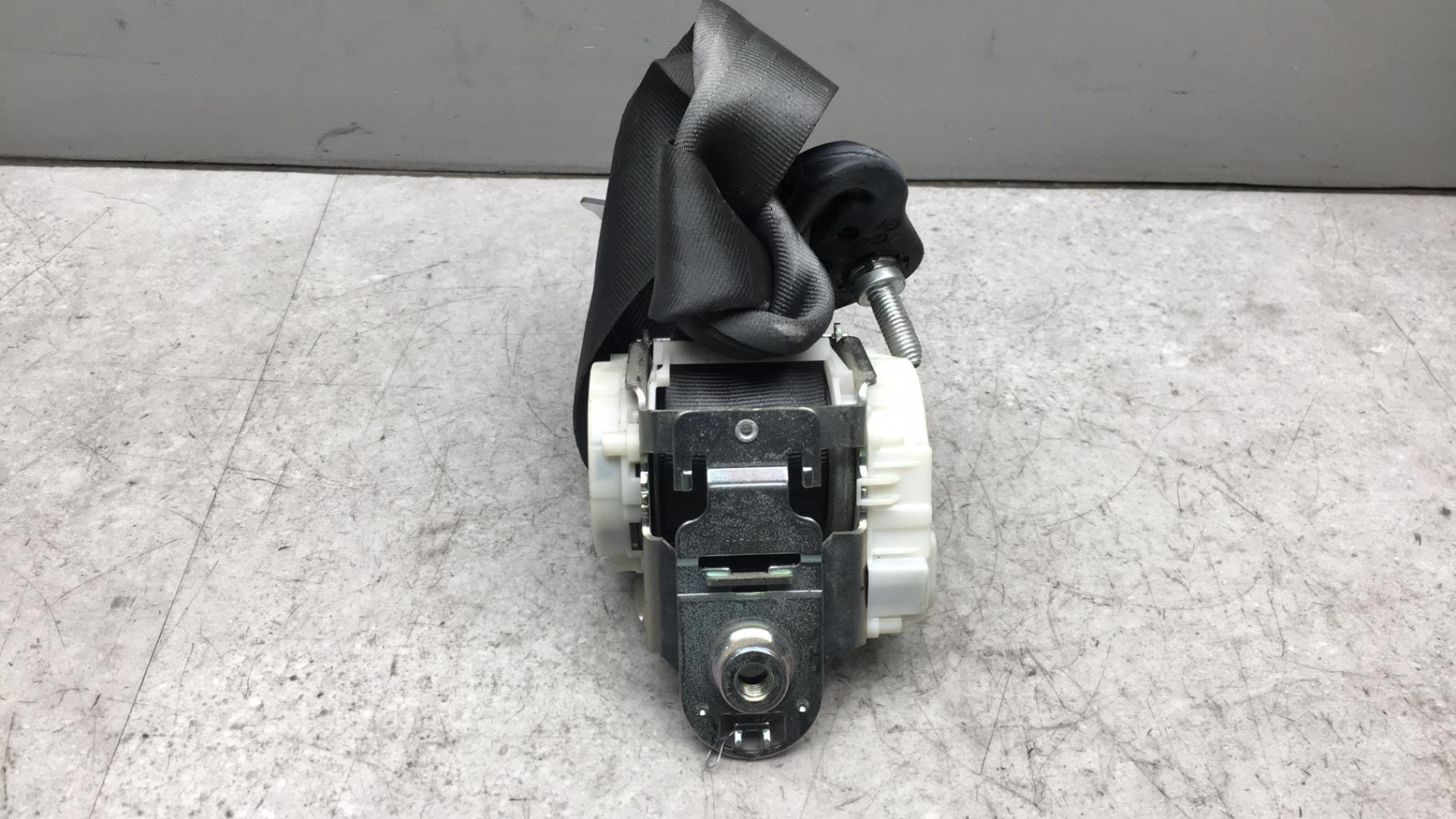 Cintura di sicurezza posteriore destra RENAULT CLIO 3 PHASE 2 BREAK Diésel - 1