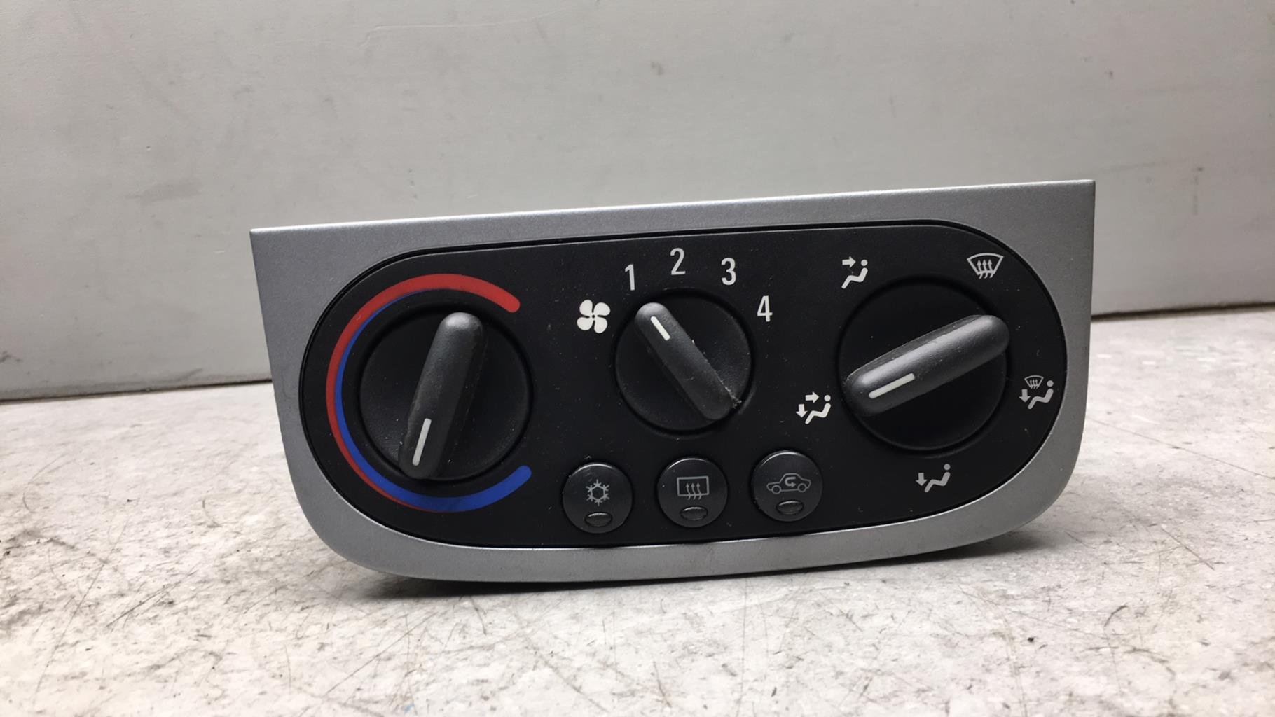 Commande chauffage OPEL CORSA C PHASE 2  - 1