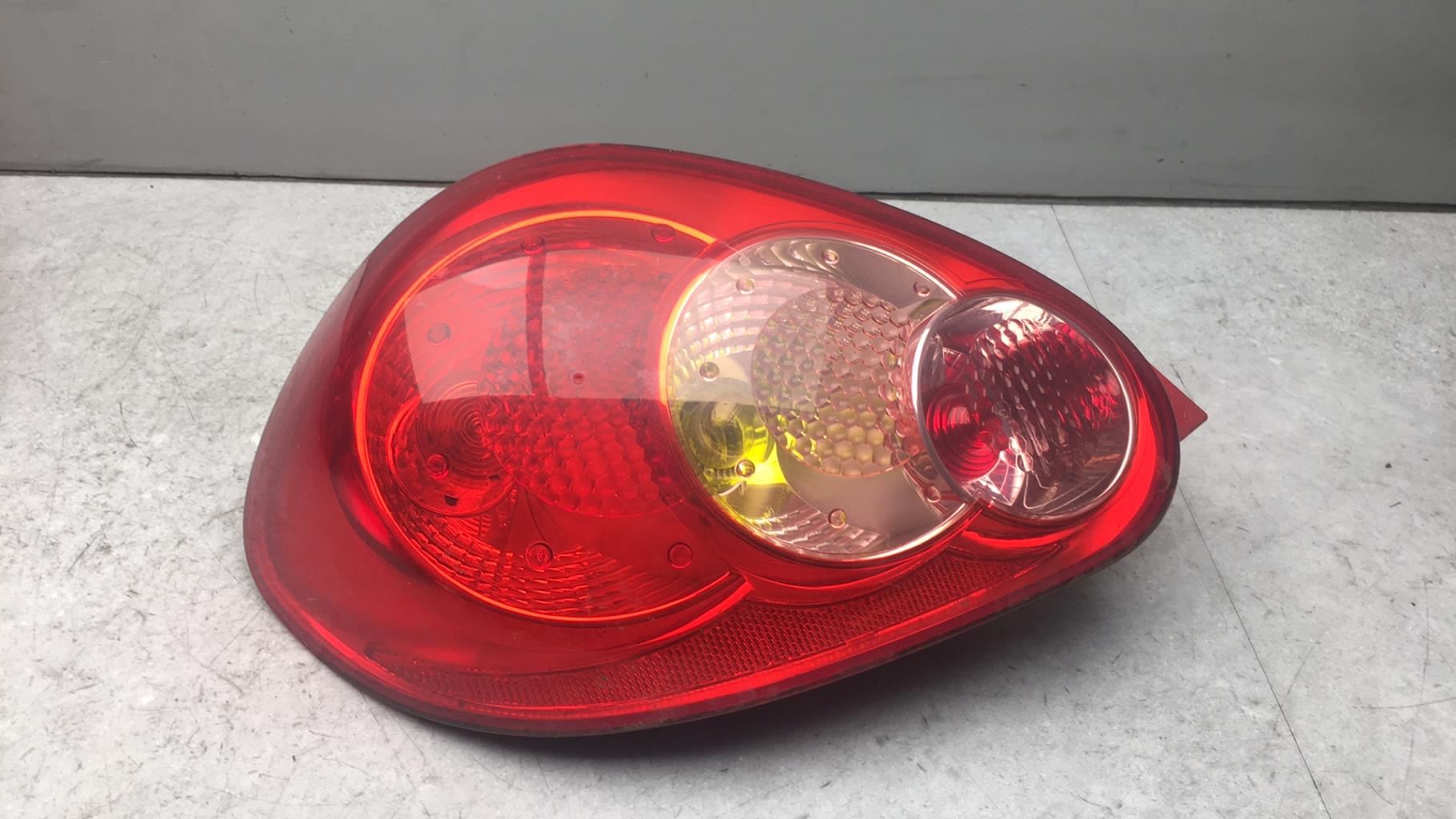 Fanale posteriore principale sinistro (luci) TOYOTA AYGO 1 PHASE 1  - 1