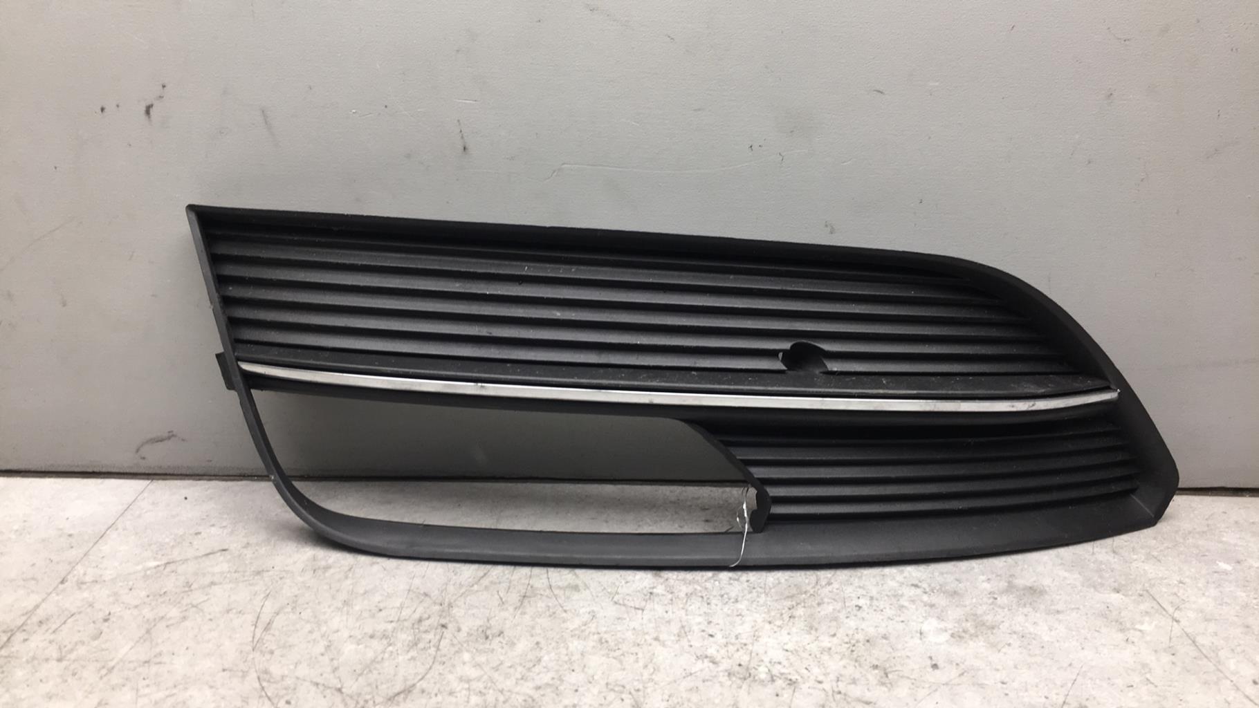 Grille de pare choc AUDI A3 3 SPORTBACK PHASE 1 Diesel - 1