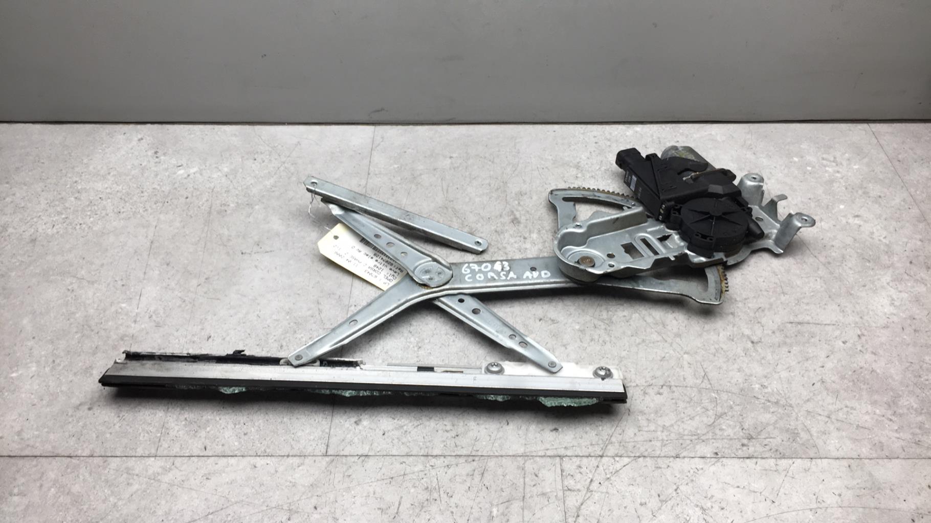 Alzacristalli elettrico anteriore destro OPEL CORSA C PHASE 2  - 1