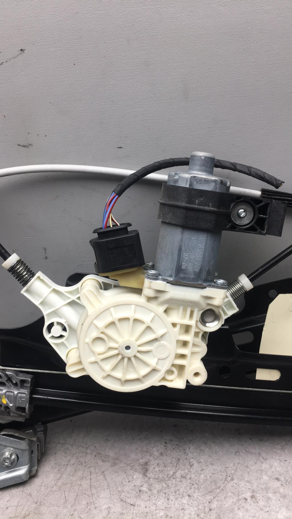 Alzacristalli elettrico anteriore sinistro BMW SERIE 5 E60 PHASE 2 Diésel - 1
