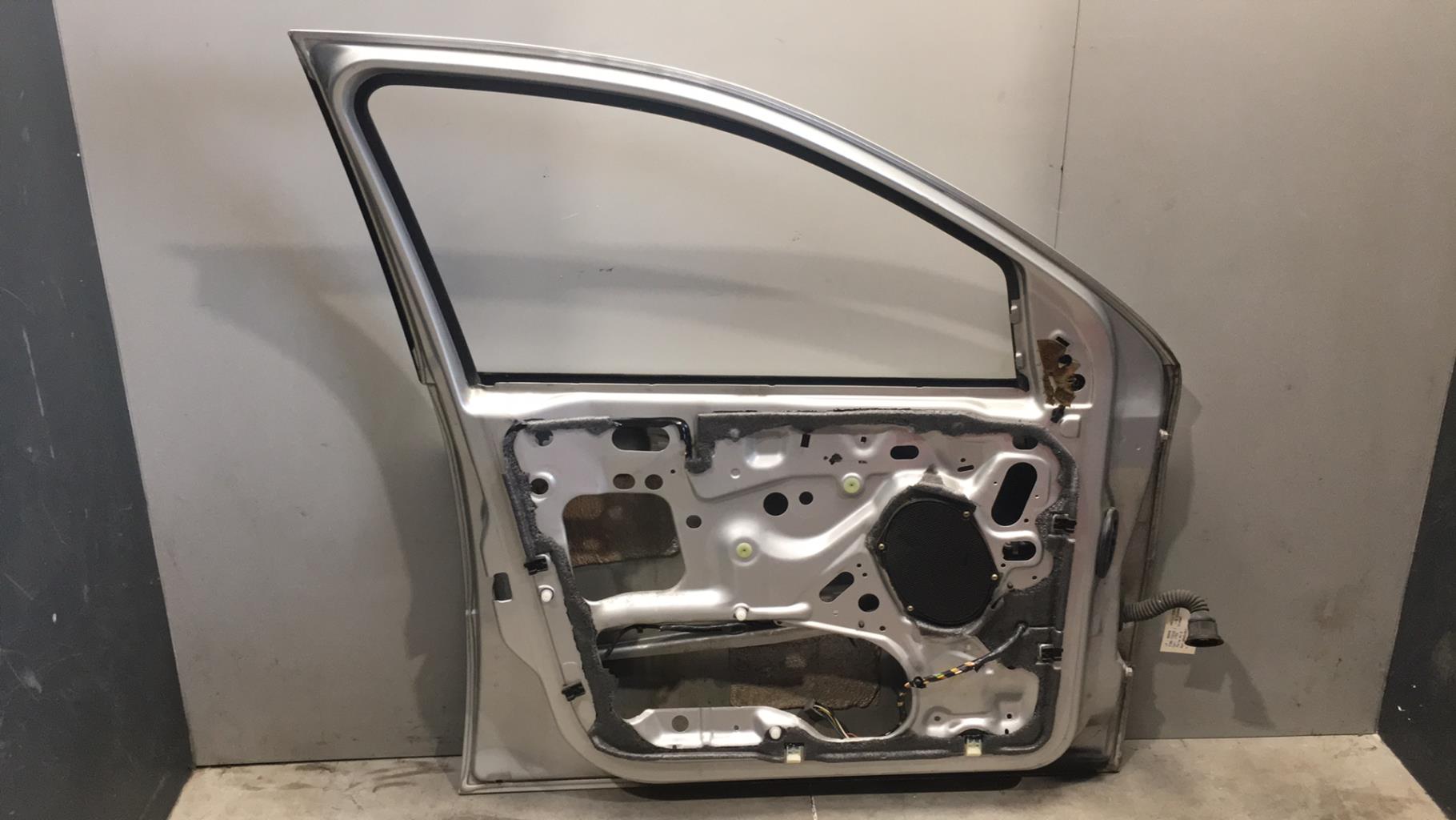 Porte avant gauche FORD FOCUS 1 Diesel - 1