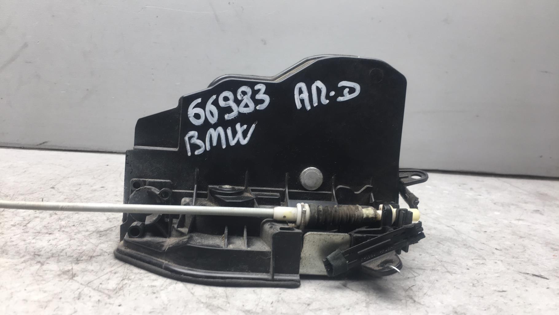 Serratura posteriore destra BMW SERIE 1 E87 PHASE 2 Diésel - 1