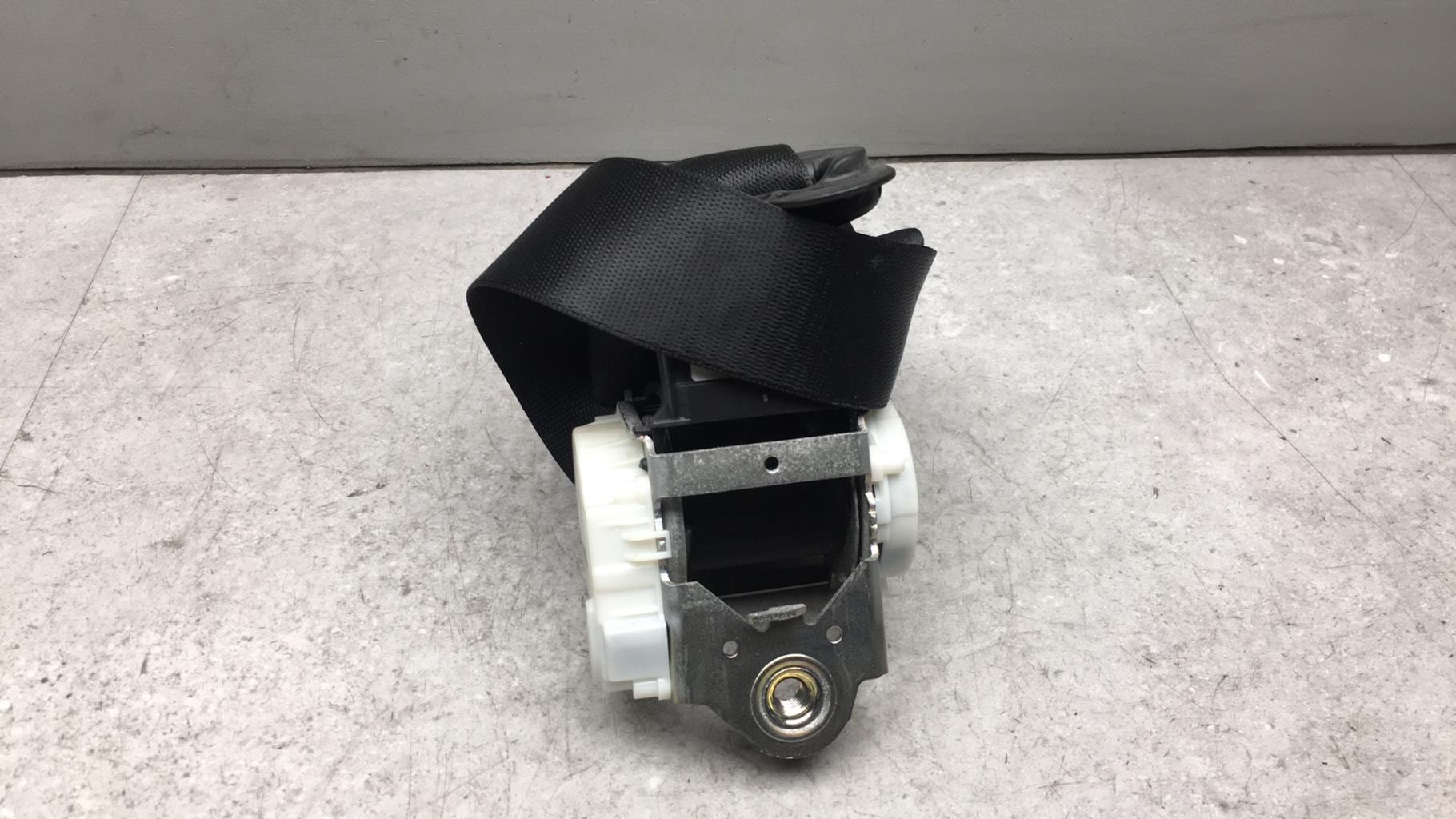 Cintura di sicurezza anteriore destra BMW SERIE 1 E87 PHASE 2 Diésel - 1