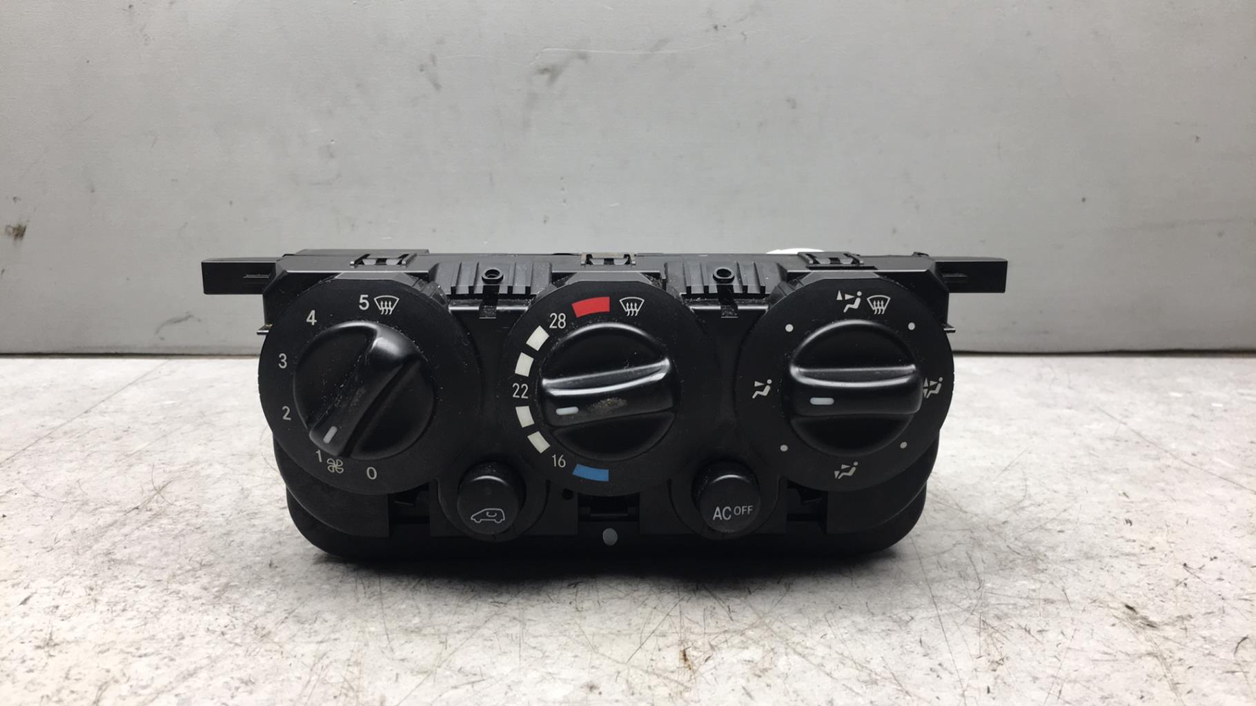 Commande chauffage MERCEDES CLASSE A 168 PHASE 2  - 1