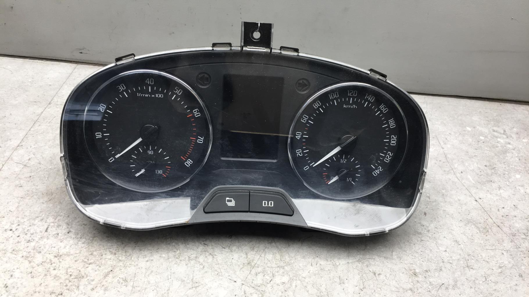 Compteur SKODA FABIA 2 PHASE 2 Essence - 1