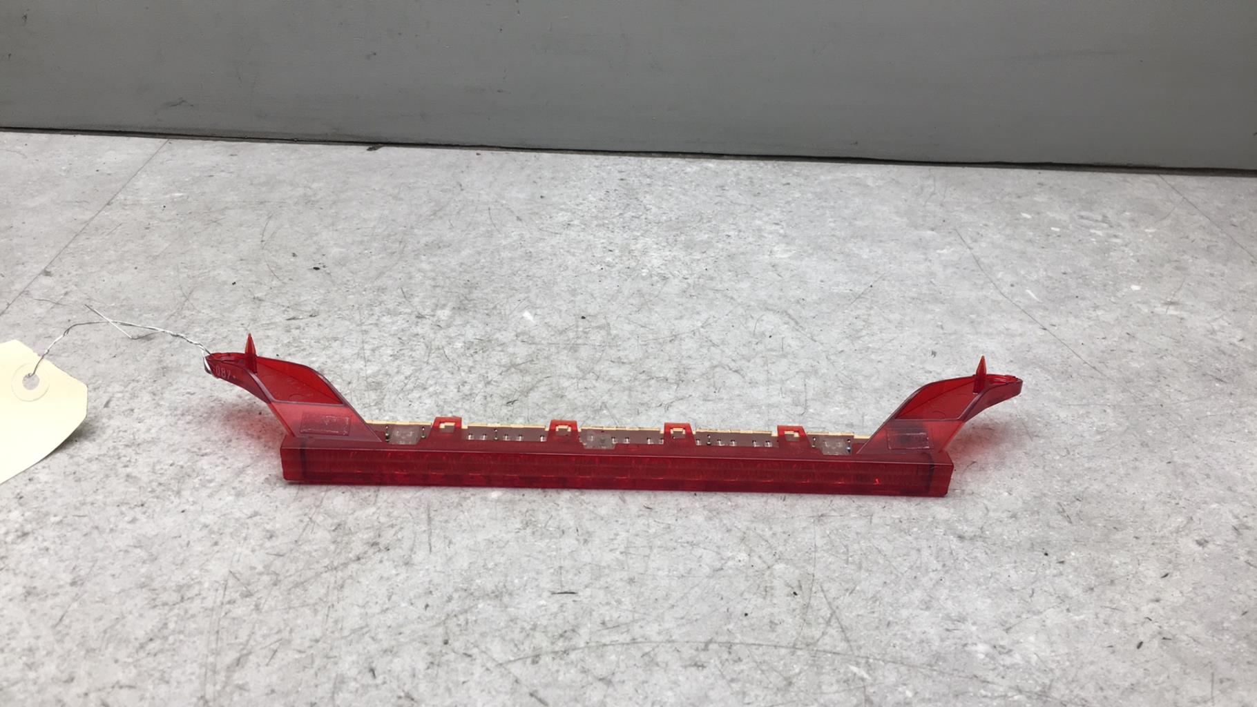 Luce stop centrale BMW SERIE 1 E87 PHASE 2 Diésel - 1