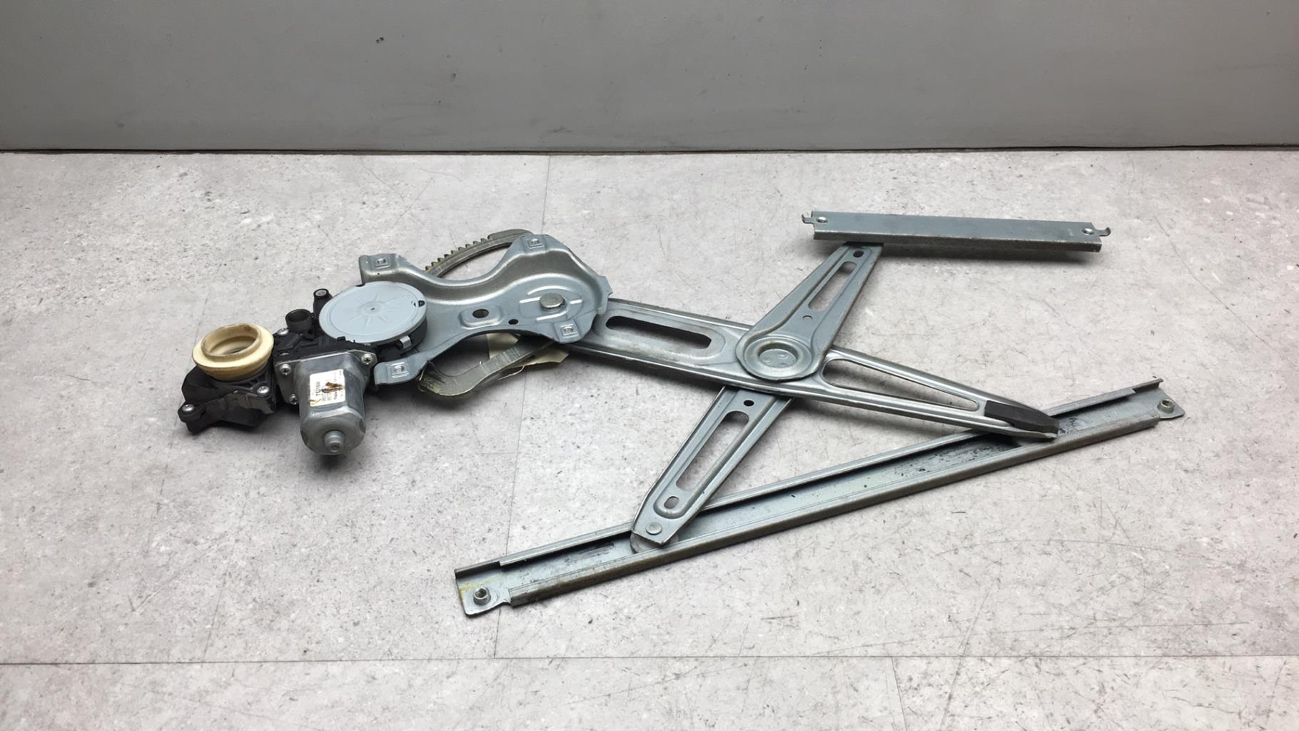 Alzacristalli elettrico anteriore sinistro TOYOTA YARIS 2 PHASE 1 Diésel - 1
