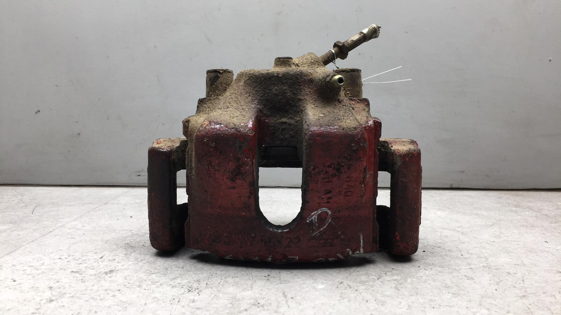 Etrier avant droit (freinage) BMW SERIE 3 E46 TOURING PHASE 1 BREAK Diesel - 1