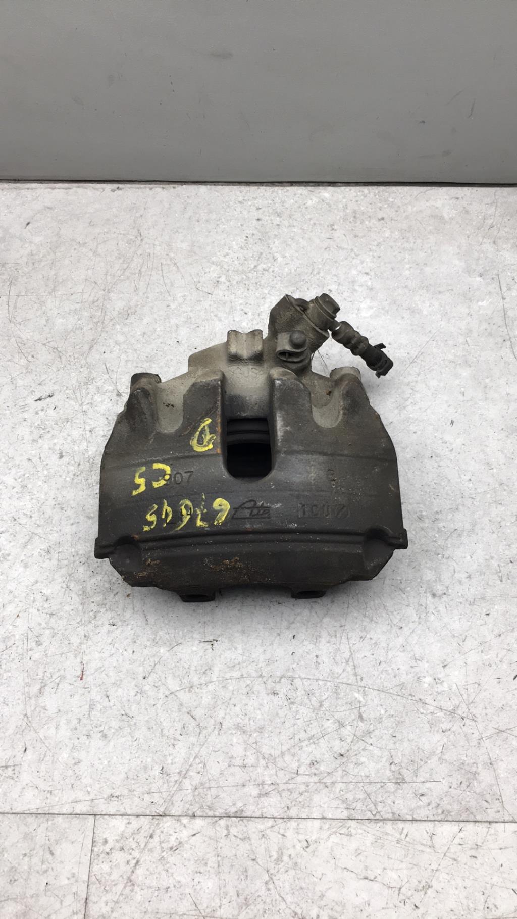 Etrier avant droit (freinage) CITROEN C5 2 BREAK Diesel - 1