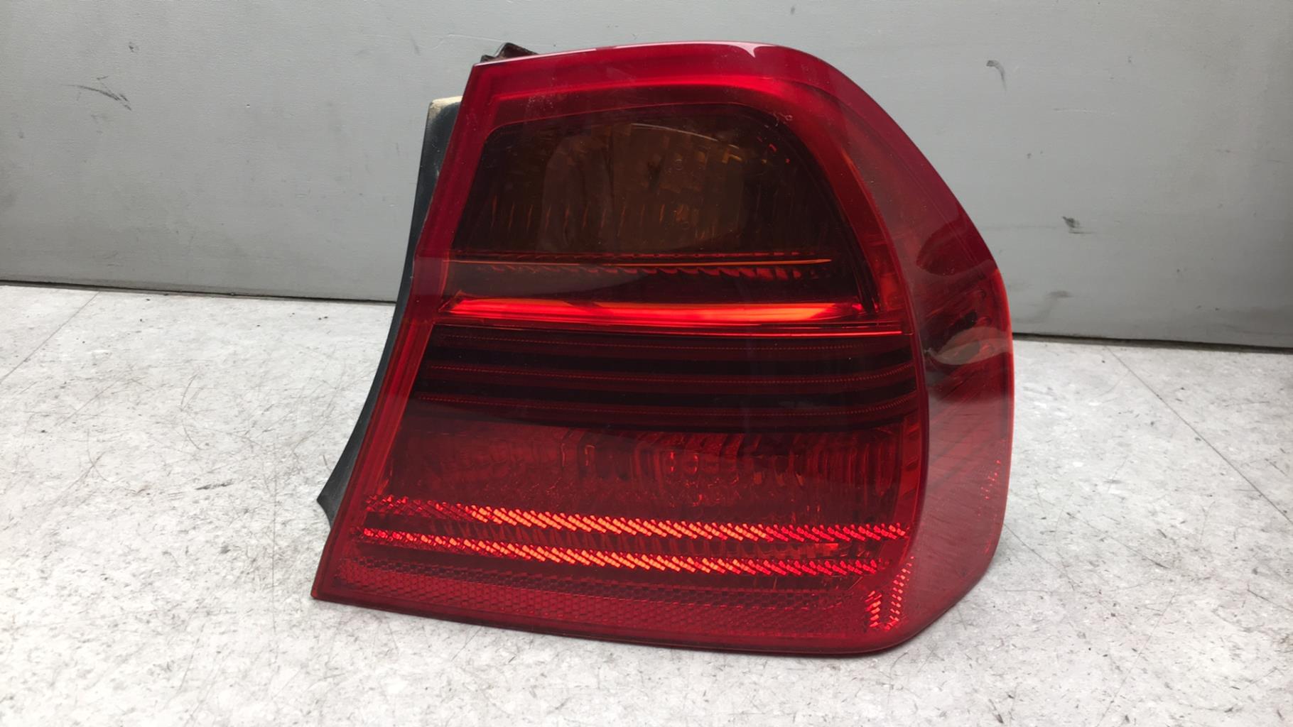 Fanale posteriore principale destro (luci) BMW SERIE 3 E90 PHASE 1 Diésel - 1