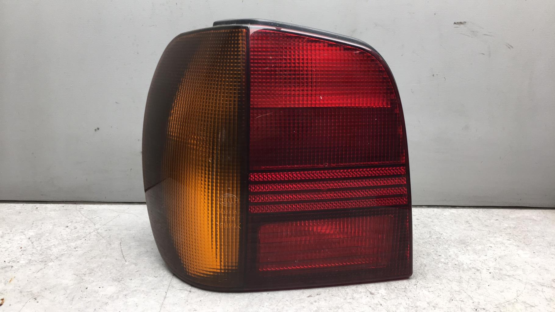 Fanale posteriore principale sinistro (luci) VOLKSWAGEN POLO 3 PHASE 1 Gasolina - 1