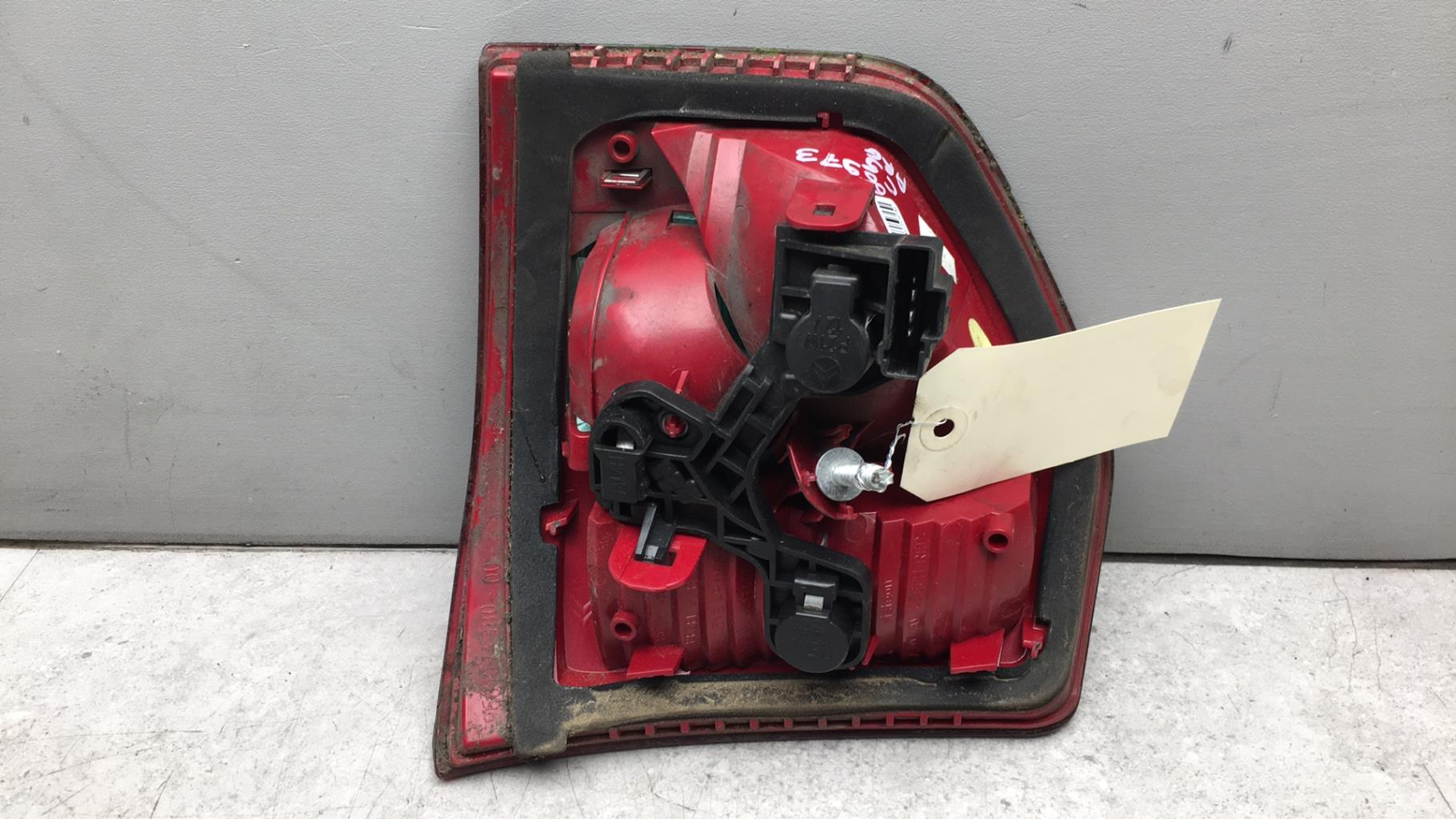 Feu arriere secondaire gauche (feux) CITROEN C5 2 BREAK Diesel - 1