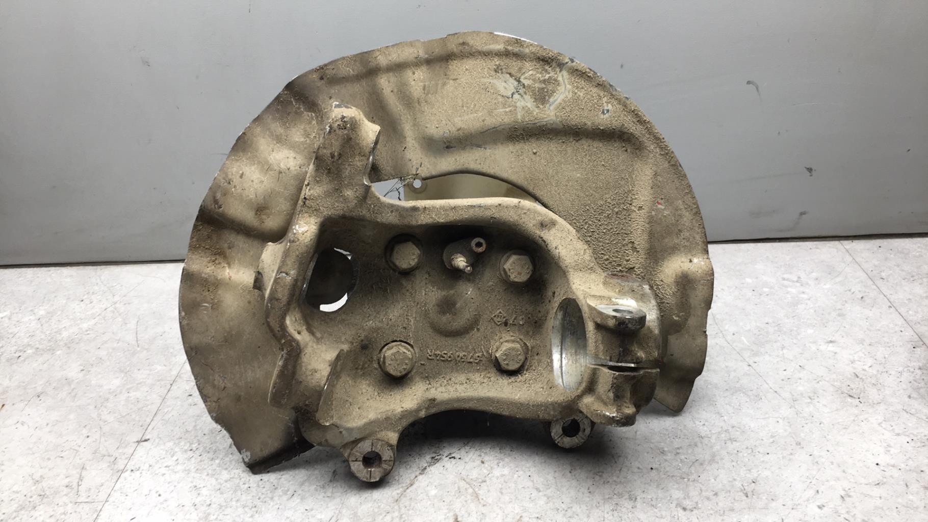 Fusee avant droit BMW SERIE 5 E60 PHASE 2 Diesel - 1
