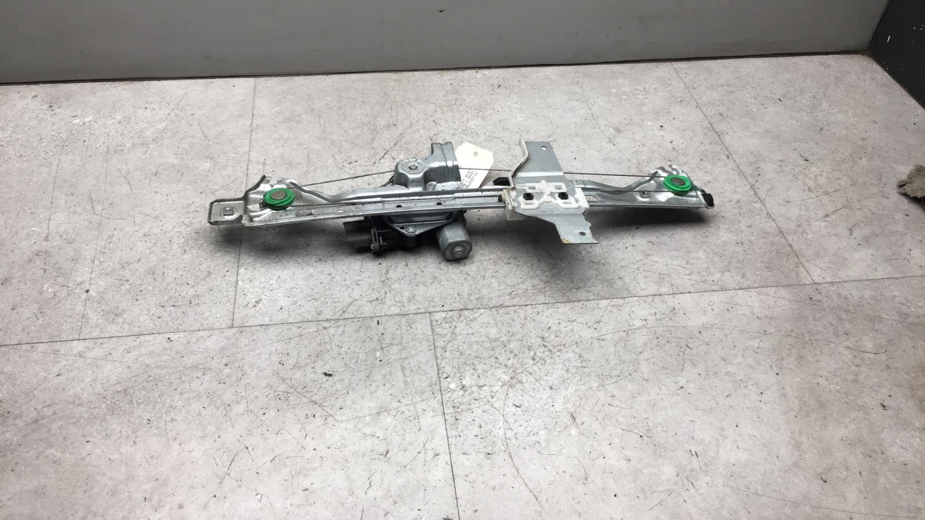 Alzacristalli elettrico posteriore sinistro PEUGEOT 3008 1 PHASE 1  - 1
