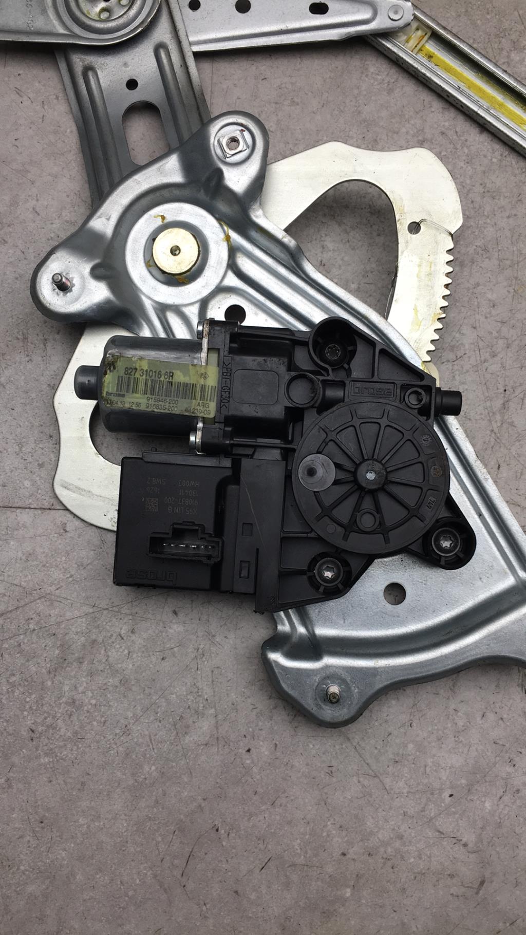 Alzacristalli elettrico posteriore sinistro RENAULT GRAND SCENIC 3 PHASE 3  - 1