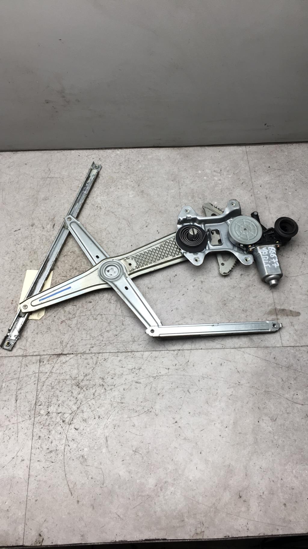 Alzacristalli elettrico anteriore destro TOYOTA YARIS VERSO PHASE 1  - 1