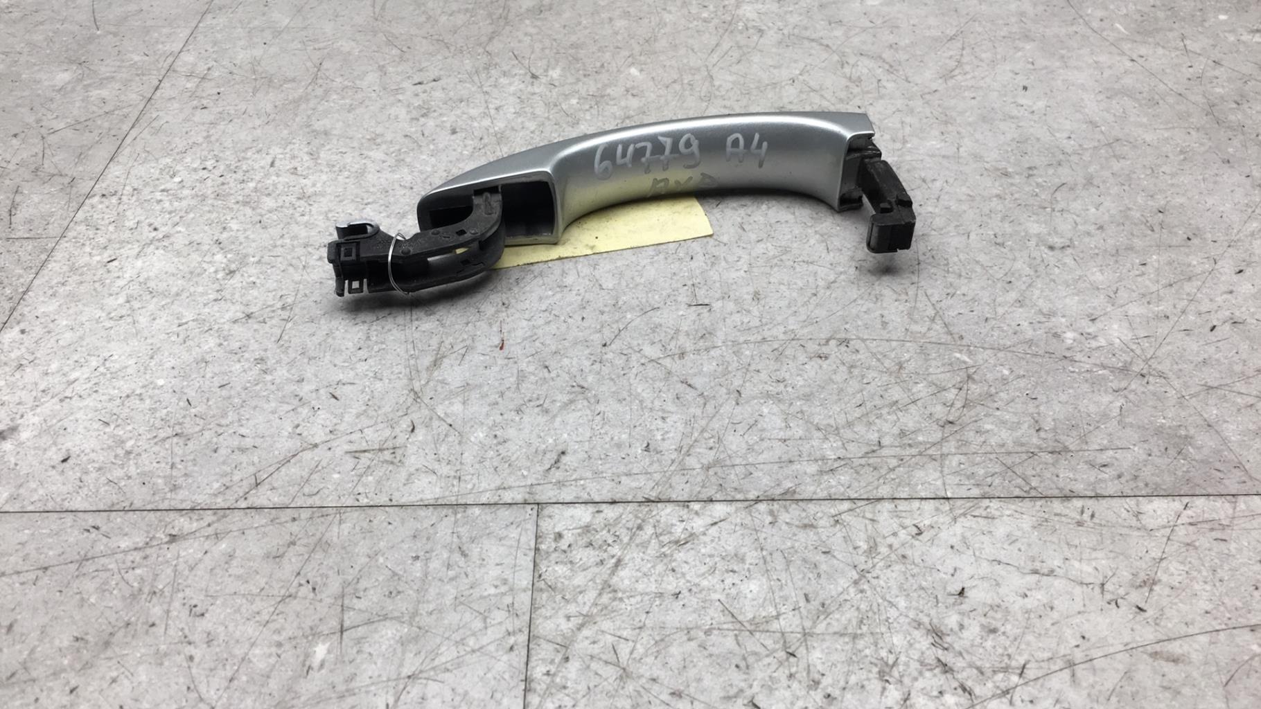Maniglia portiera anteriore destra AUDI A4 3 AVANT S4 PHASE 1 BREAK Gasolina - 1