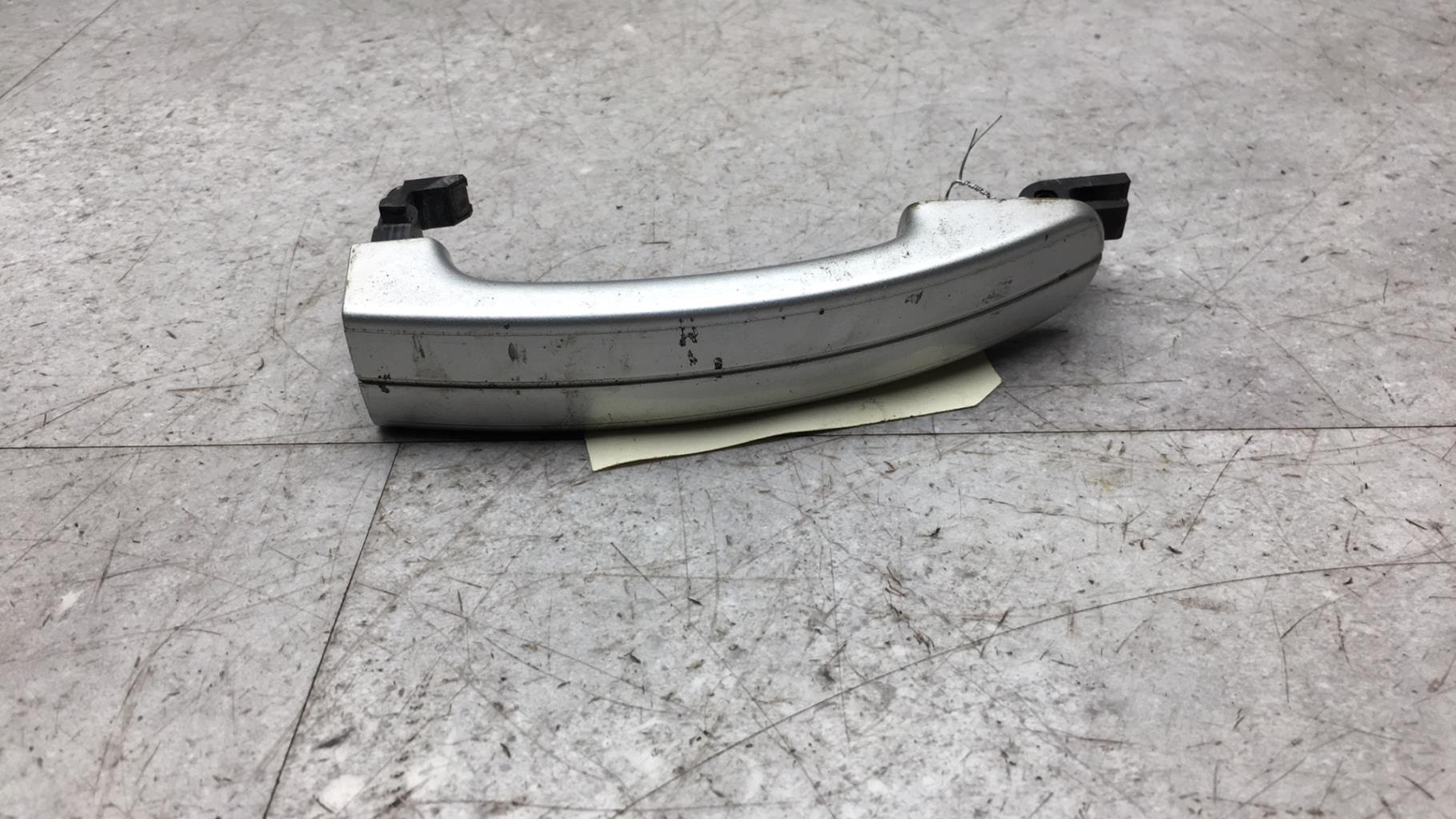 Poignee porte avant gauche FORD FOCUS 2 PHASE 1 Diesel - 1