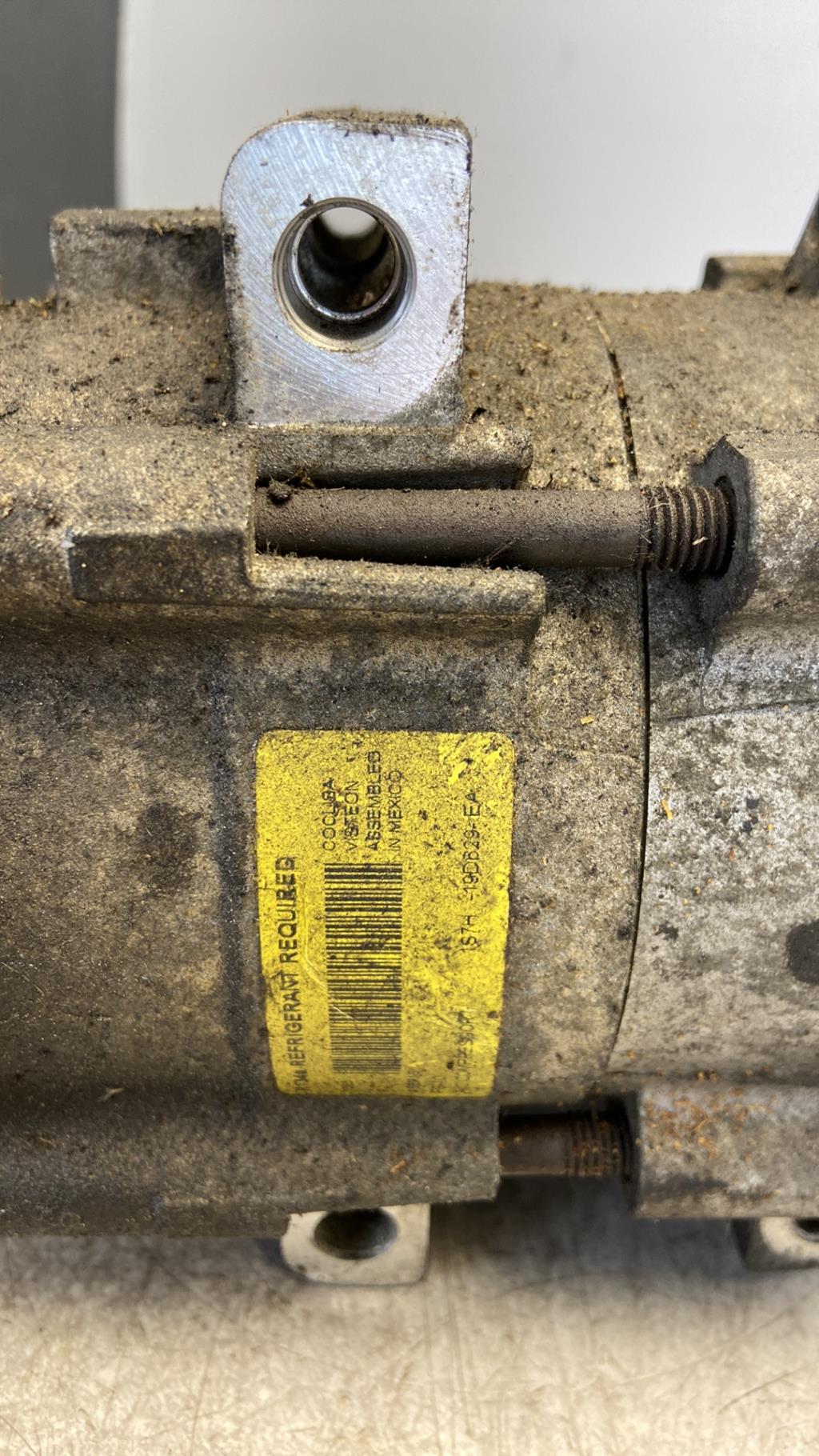 Compresseur clim FORD MONDEO 2 Diesel - 1