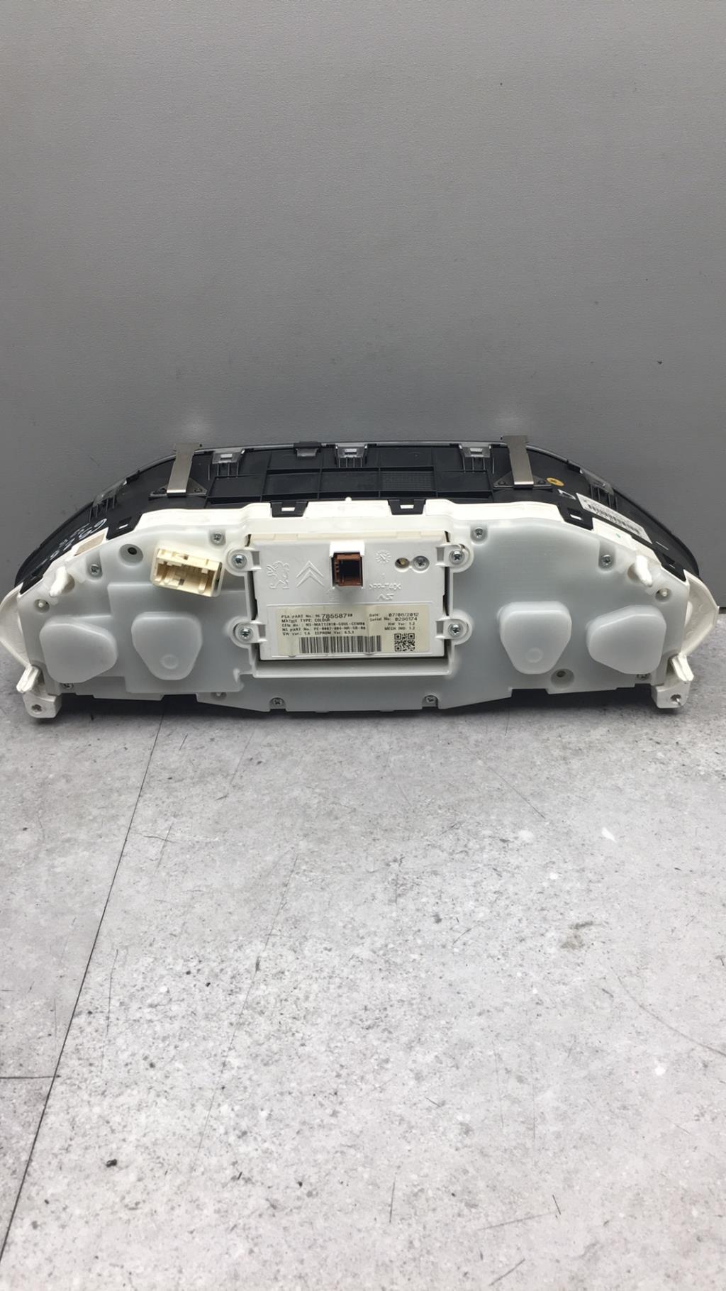 Tachimetro PEUGEOT 208 1 PHASE 1 Gasolina - 1