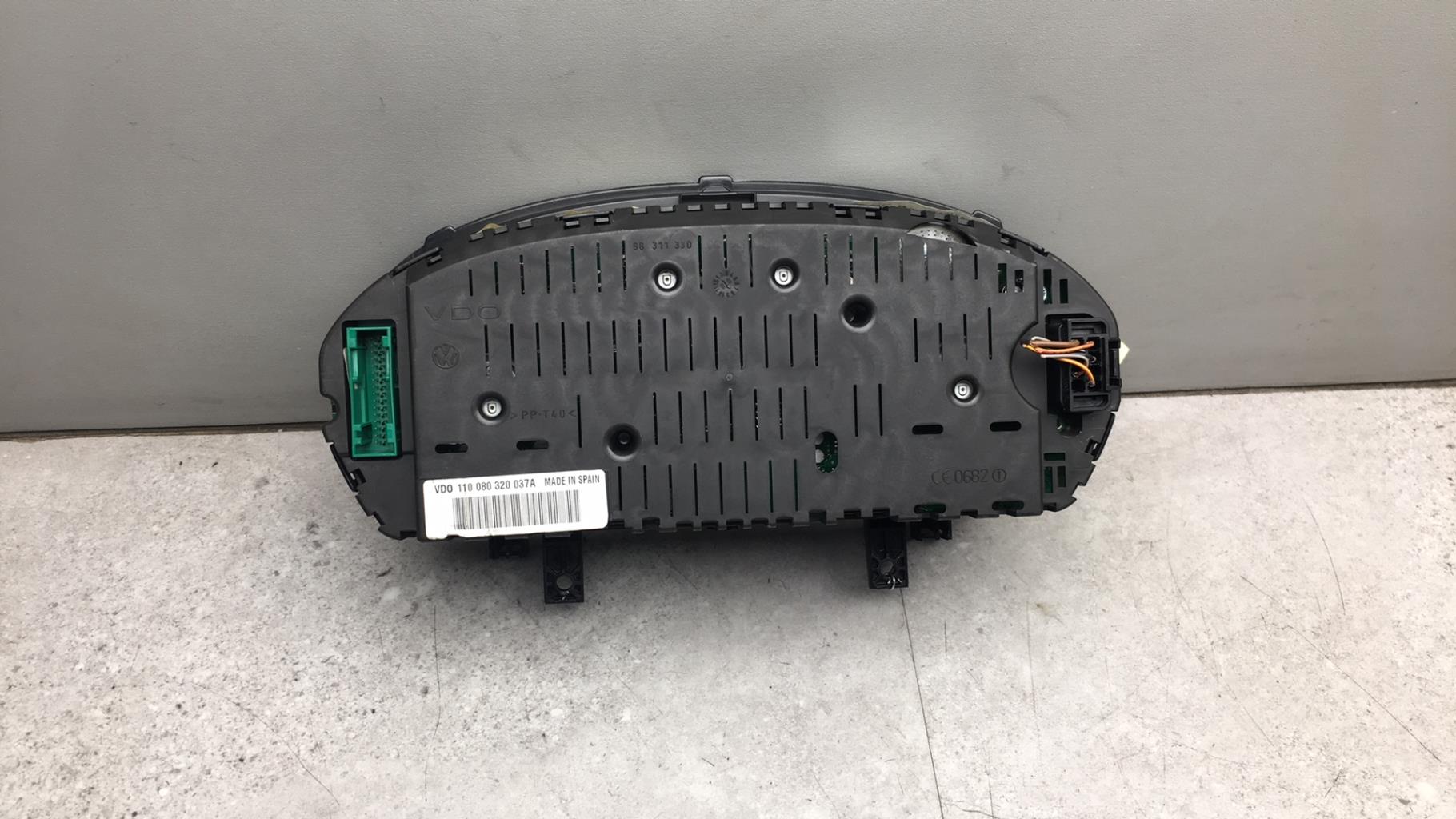 Compteur VOLKSWAGEN POLO 4 PHASE 2  - 1