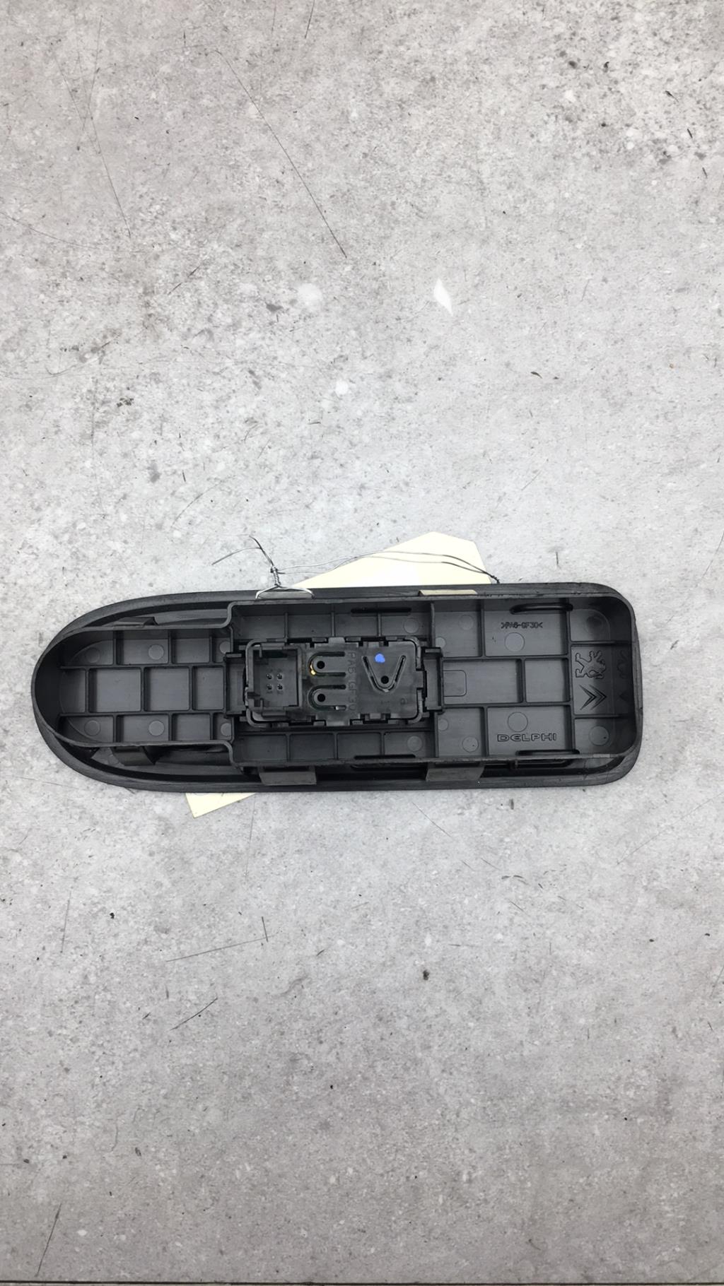 Interruttore lavacristalli anteriore destro CITROEN C3 2 PHASE 1 Gasolina - 1
