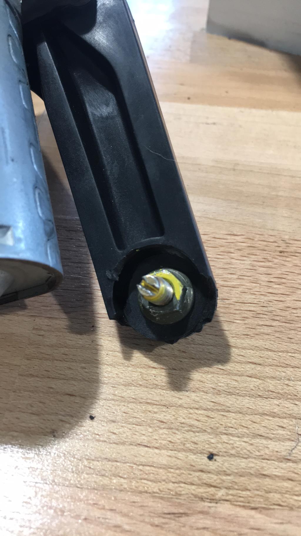 Motore tergicristallo posteriore OPEL CORSA D PHASE 1 Gasolina - 1