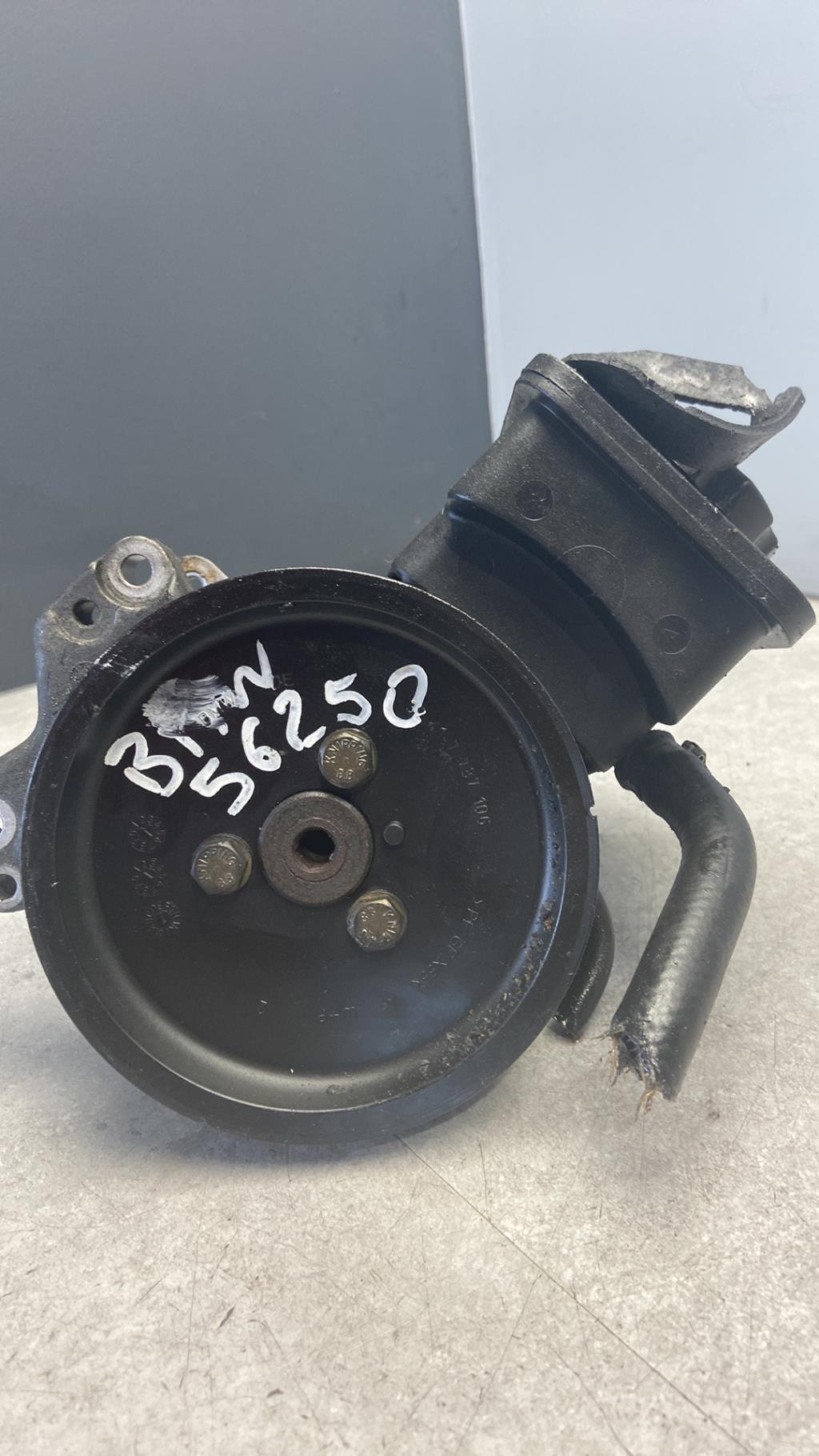 Pompe de direction BMW SERIE 3 E46 PHASE 2 Diesel - 1