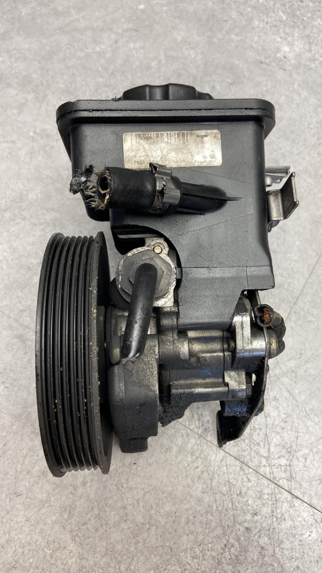Pompe de direction BMW SERIE 3 E46 TOURING PHASE 1 BREAK Diesel - 1