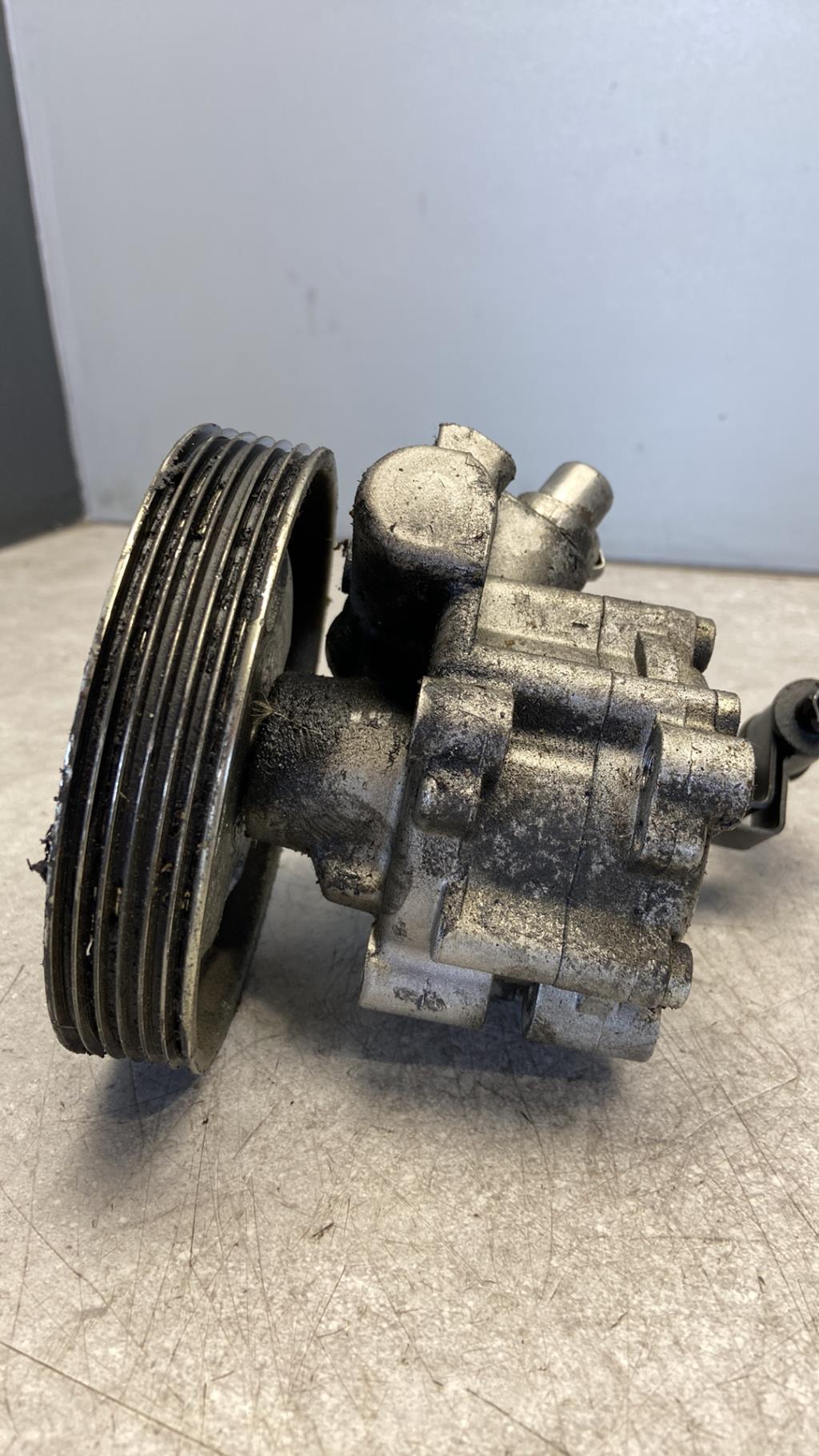 Pompe de direction CITROEN C5 1 PHASE 1 Diesel - 1