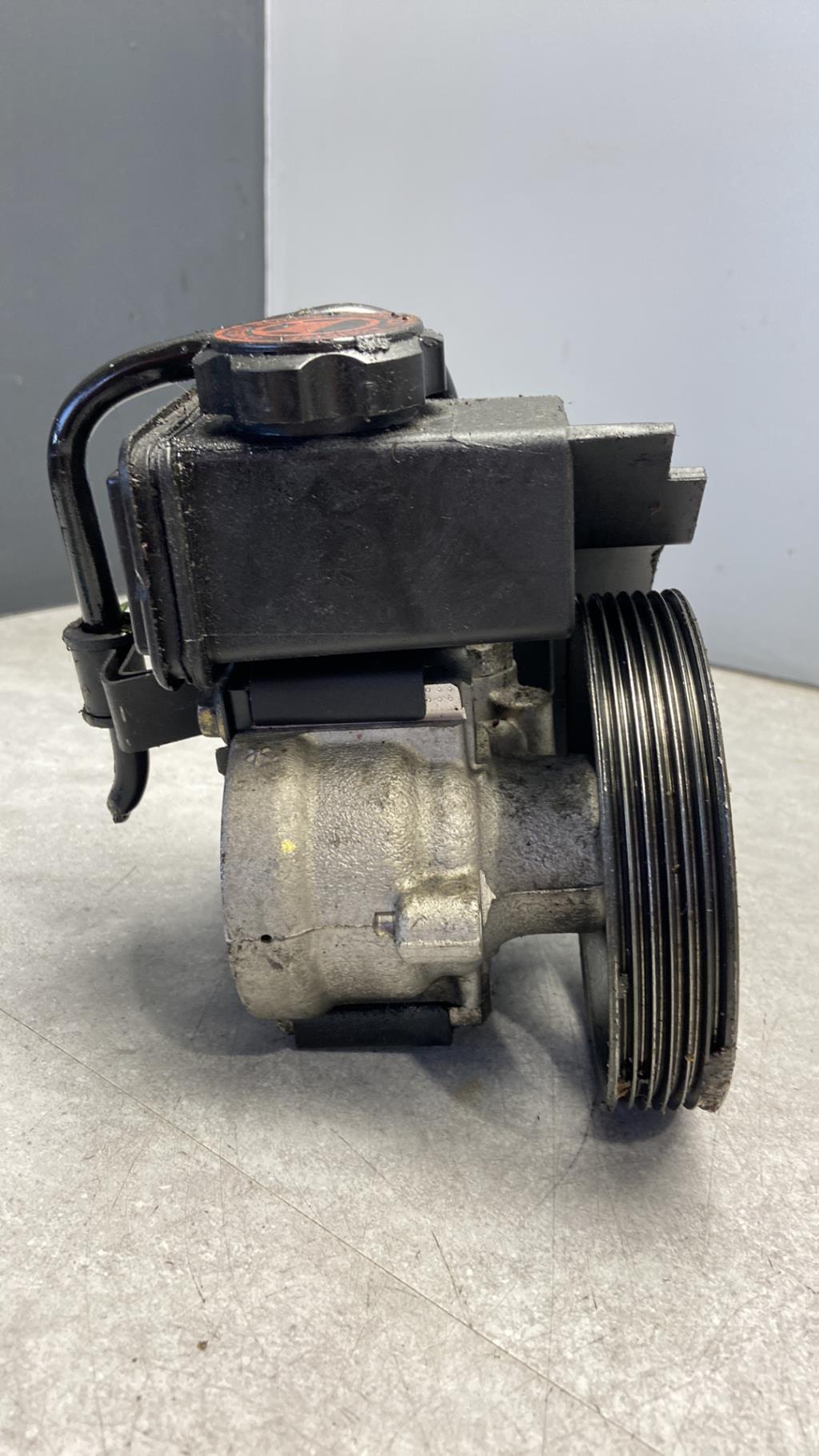 Pompe de direction PEUGEOT 206 PHASE 1 Diesel - 1