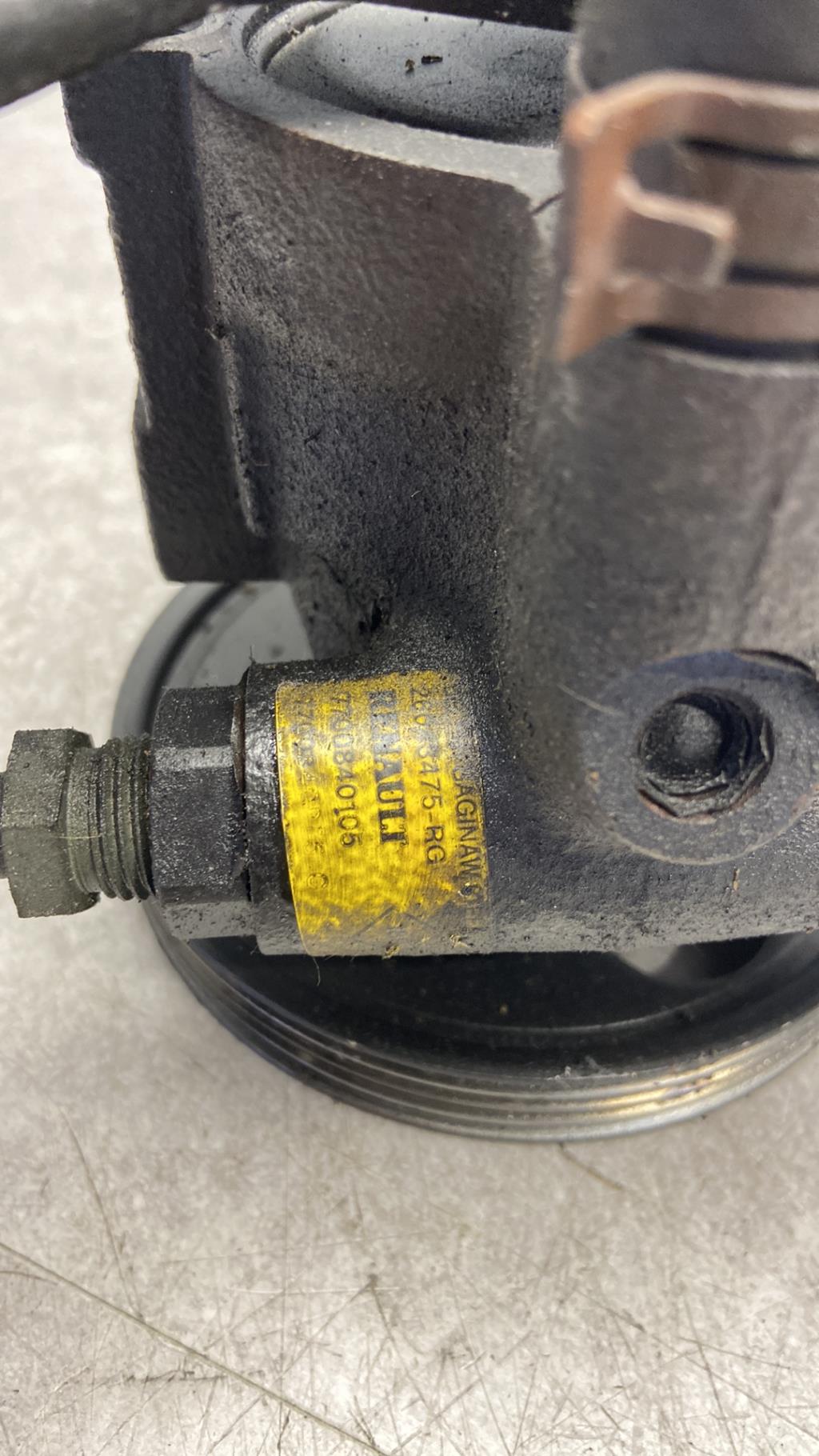 Pompe de direction RENAULT CLIO 2 PHASE 1 Essence - 1