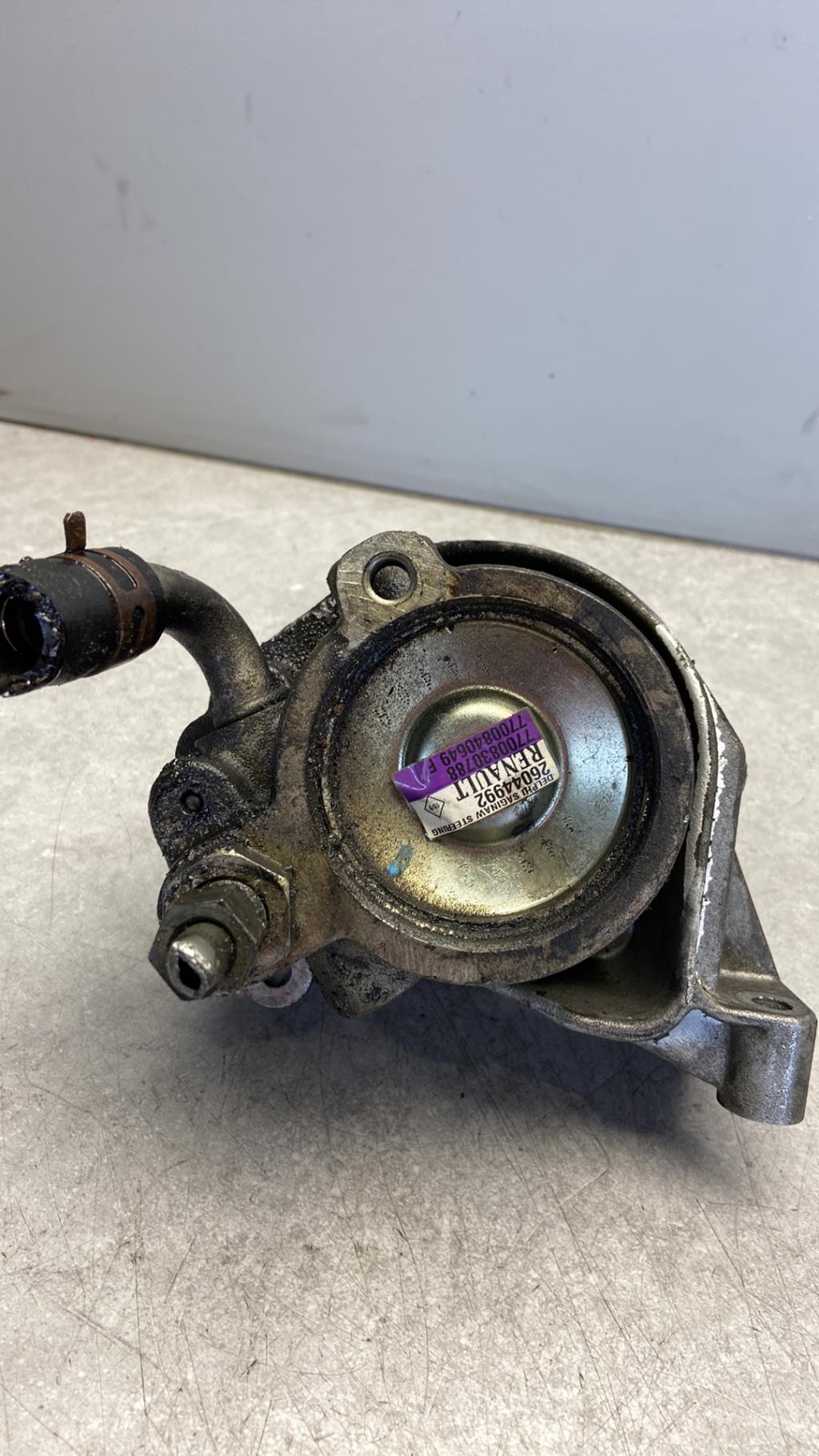 Pompe de direction RENAULT LAGUNA 1 PHASE 2 BREAK Diesel - 1
