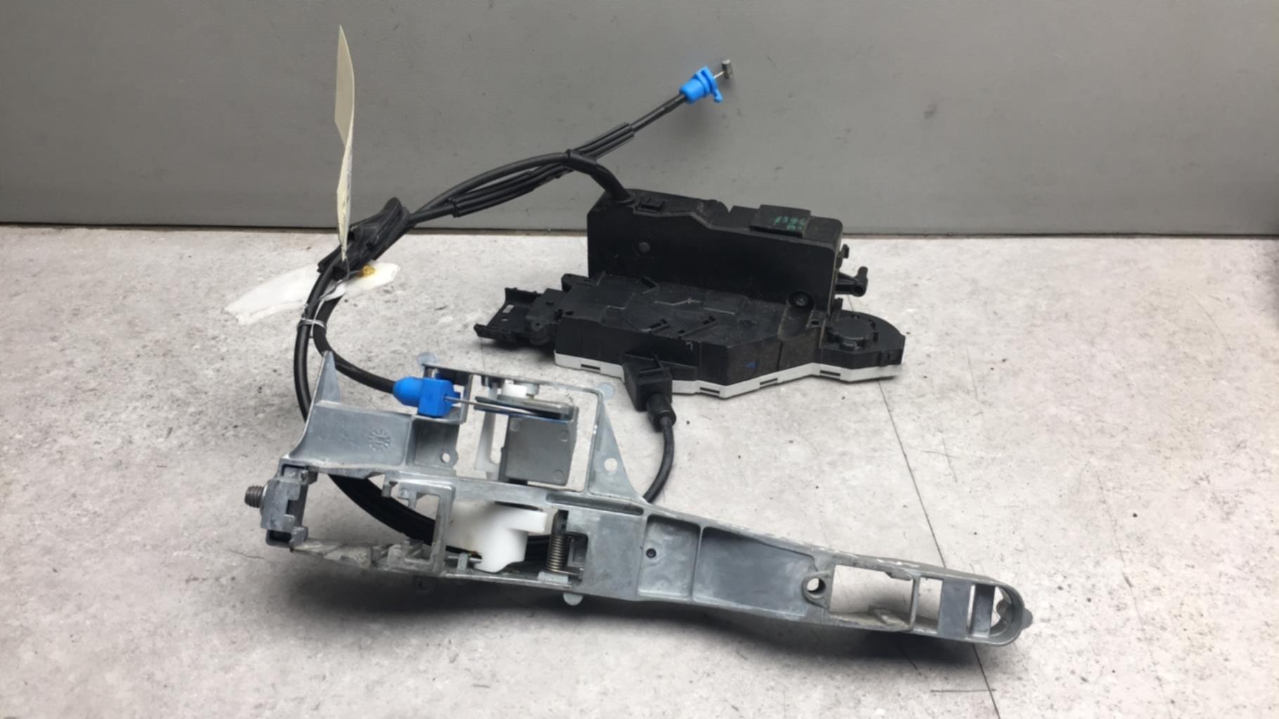 Serratura anteriore destra CITROEN C4 PICASSO 1 Diésel - 1