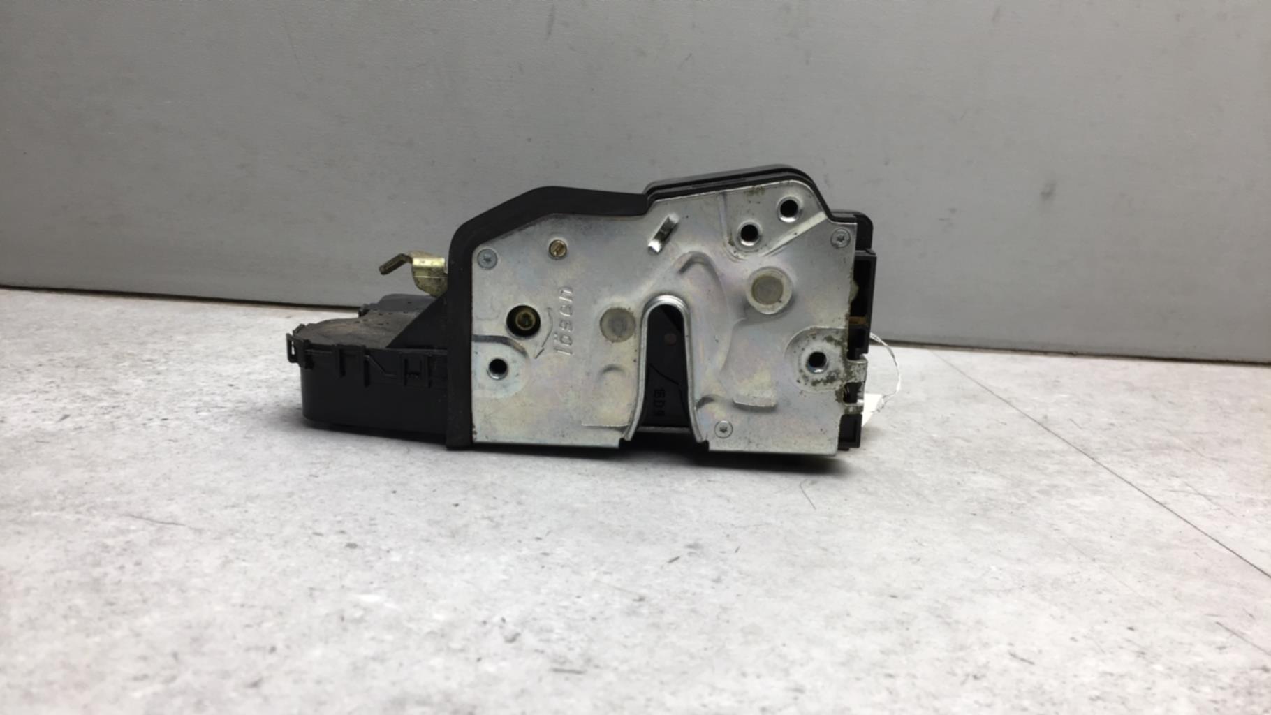 Serrure avant droit BMW SERIE 3 E46 PHASE 1 Diesel - 1