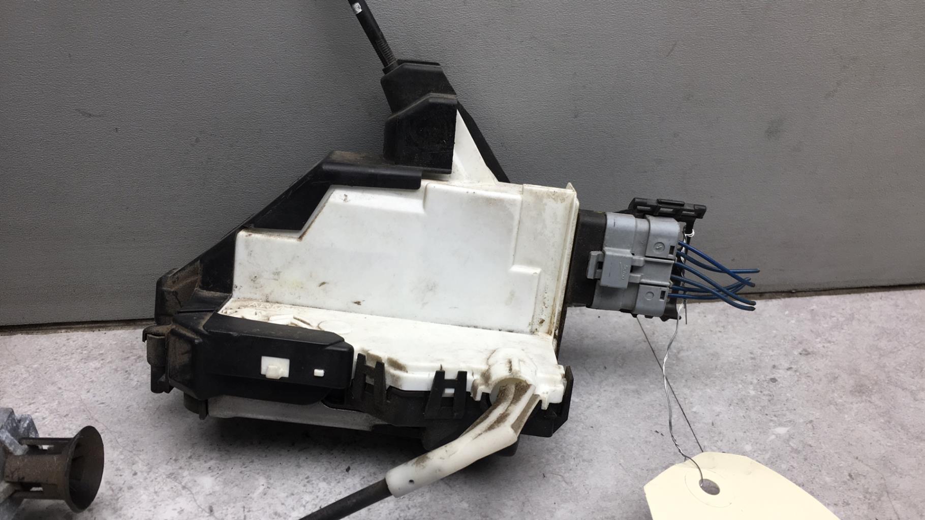 Serrure arriere droit CITROEN C3 2 PHASE 1  - 1
