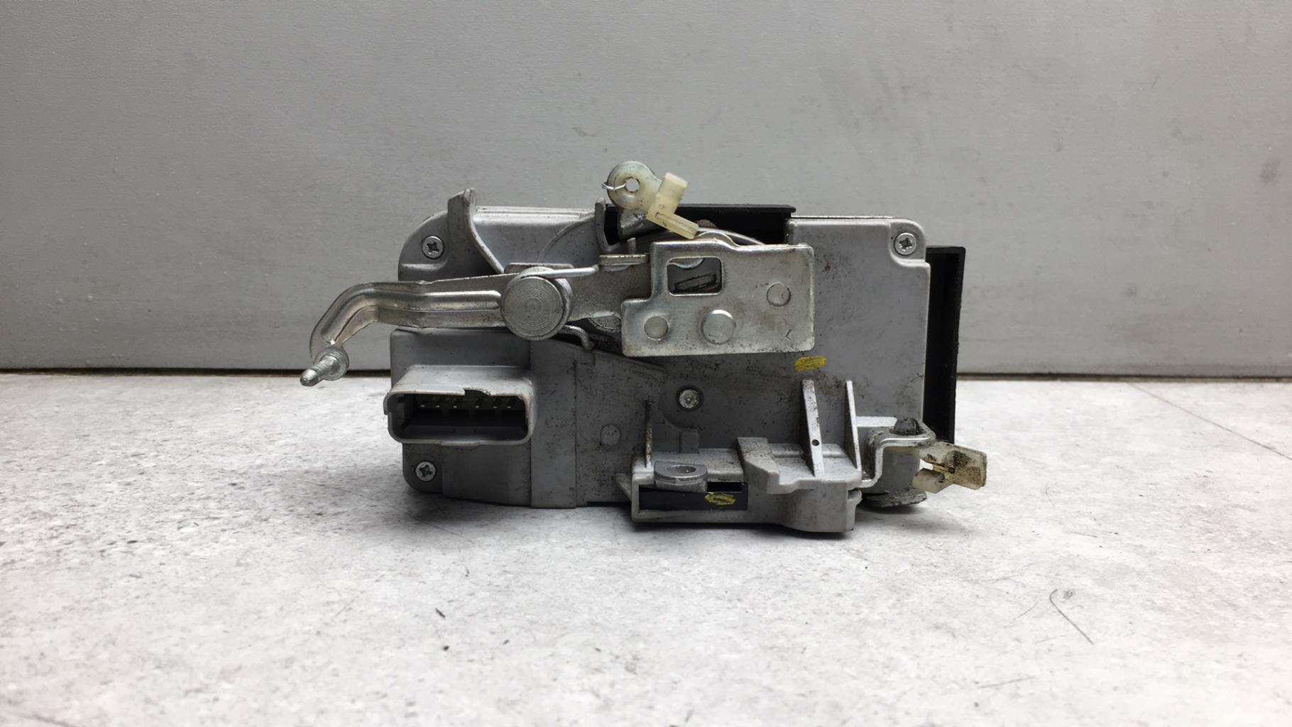 Serrure avant gauche CITROEN C8 Diesel - 1