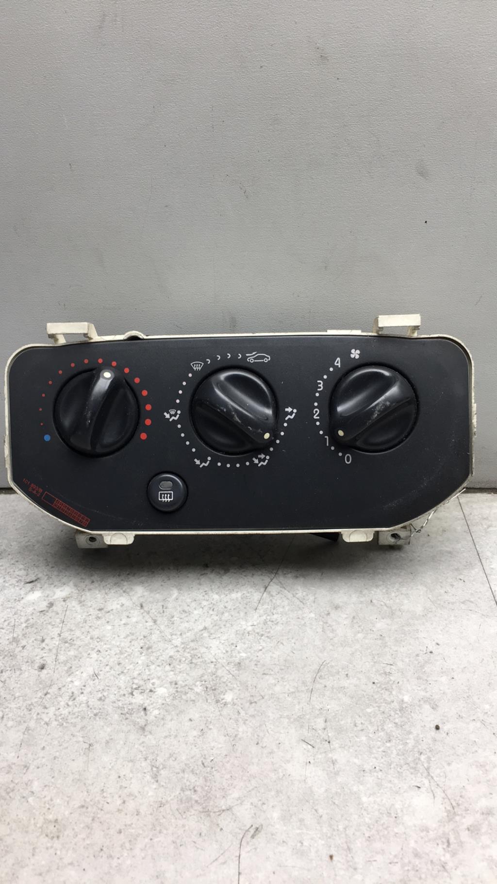 Commande chauffage RENAULT CLIO 2 PHASE 1 Diesel - 1