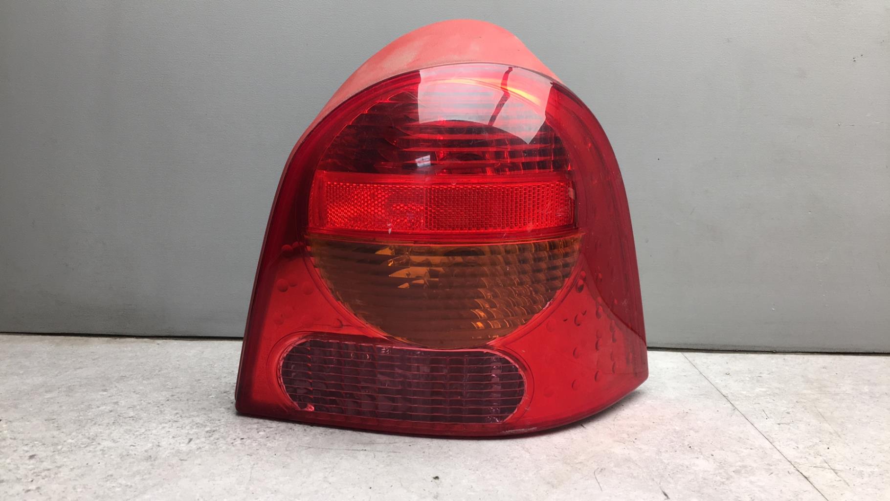 Fanale posteriore principale destro (luci) AUDI Q3 2 Diésel - 1